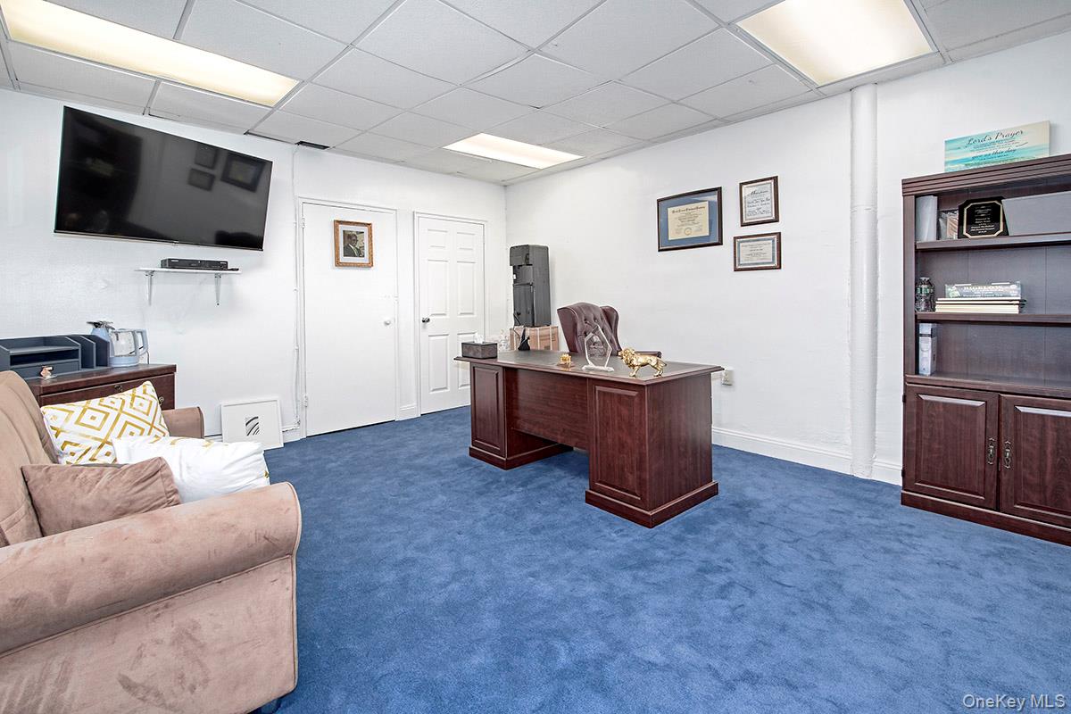 3241 Ampere Avenue – For Sale photo 8
