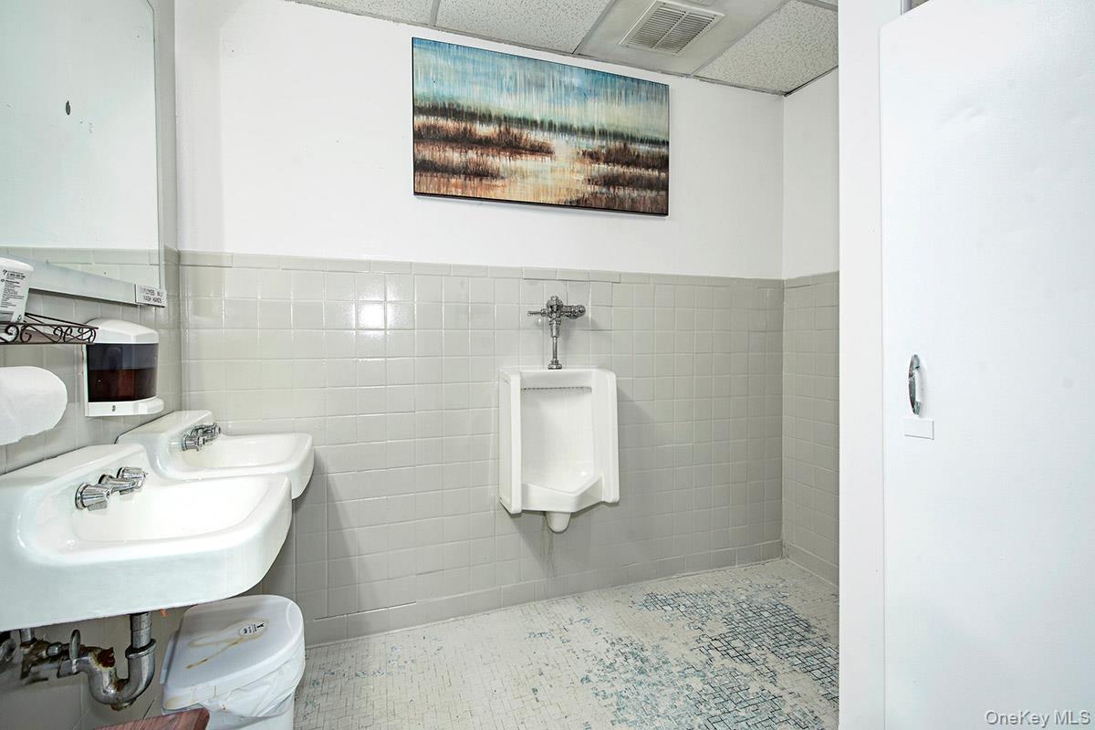 3241 Ampere Avenue – For Sale photo 17