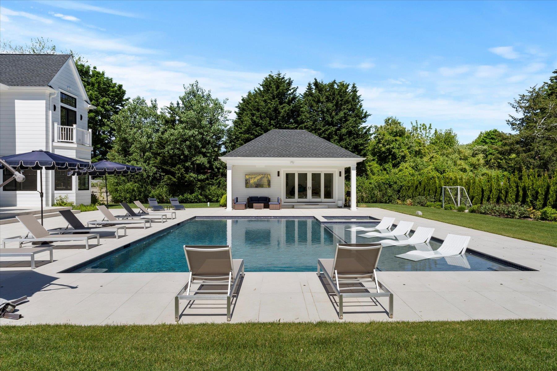 58 Country Club Drive – For Sale photo 32