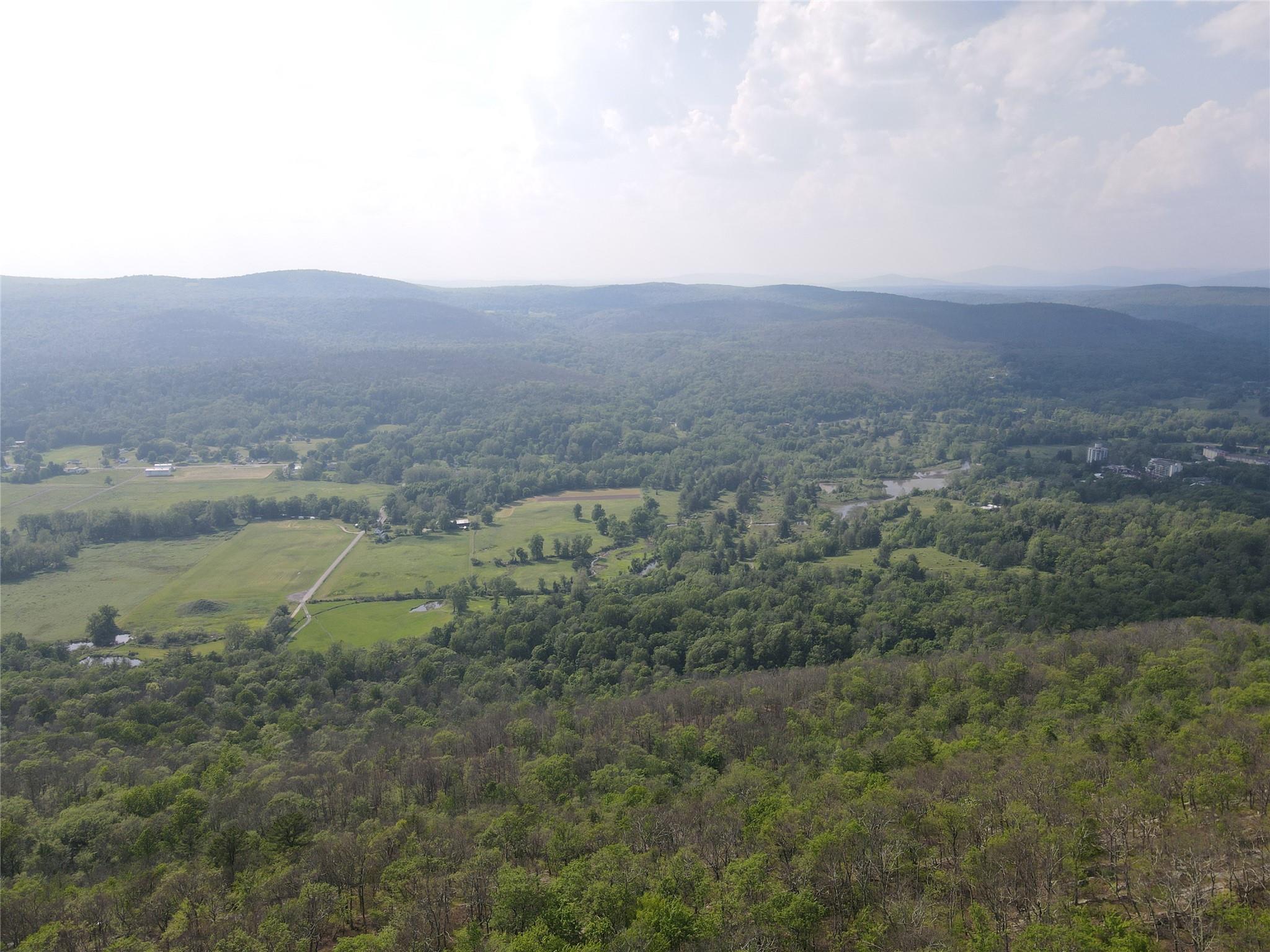 Route 52 – For Sale photo 4