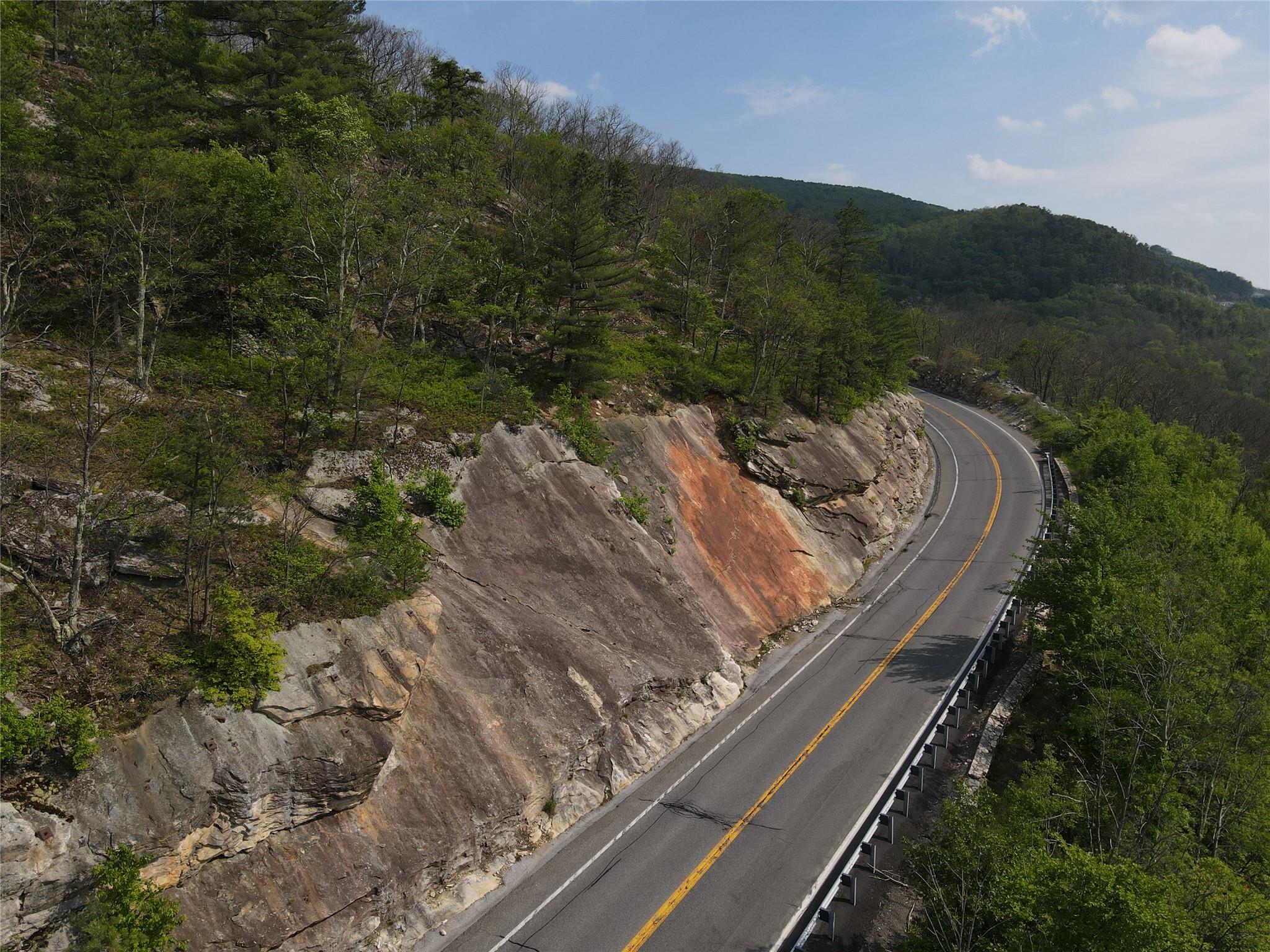 Route 52 – For Sale photo 12