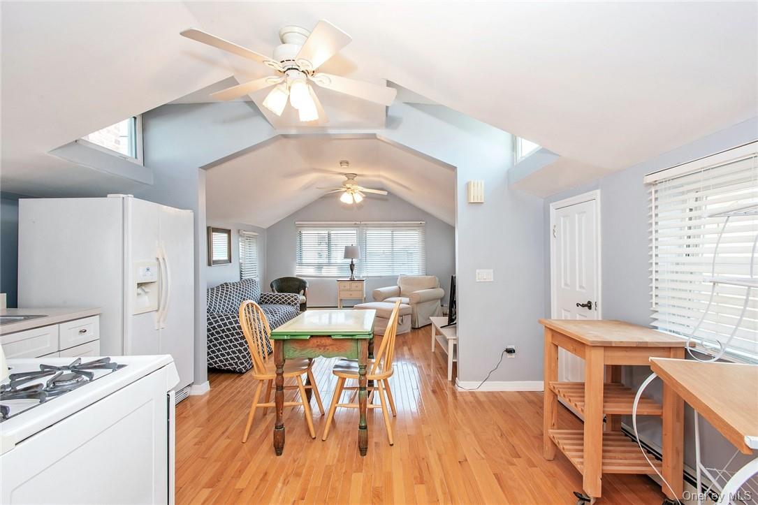 25 B Edgewater Park, Unit 25 B photo 10