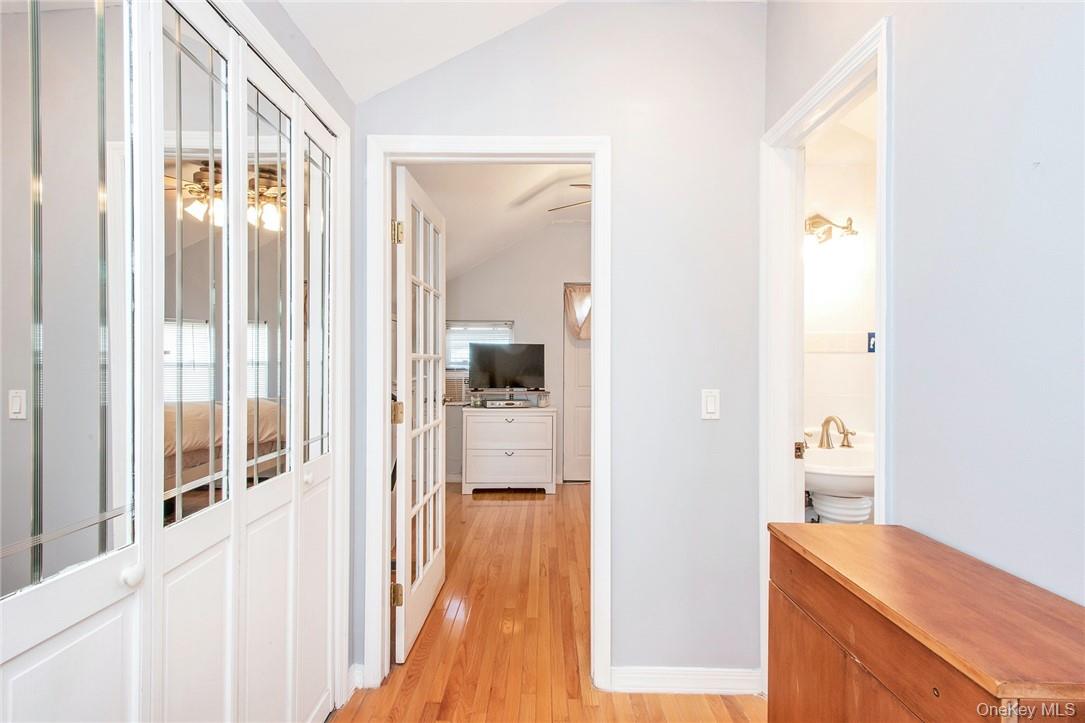 25 B Edgewater Park, Unit 25 B photo 11