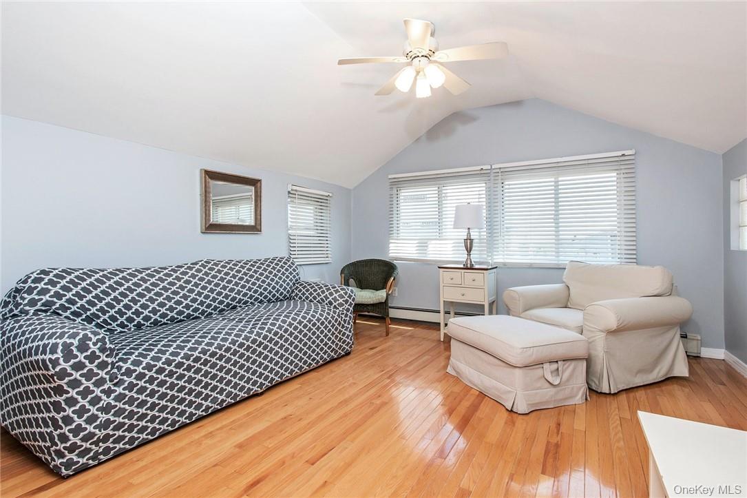 25 B Edgewater Park, Unit 25 B photo 6