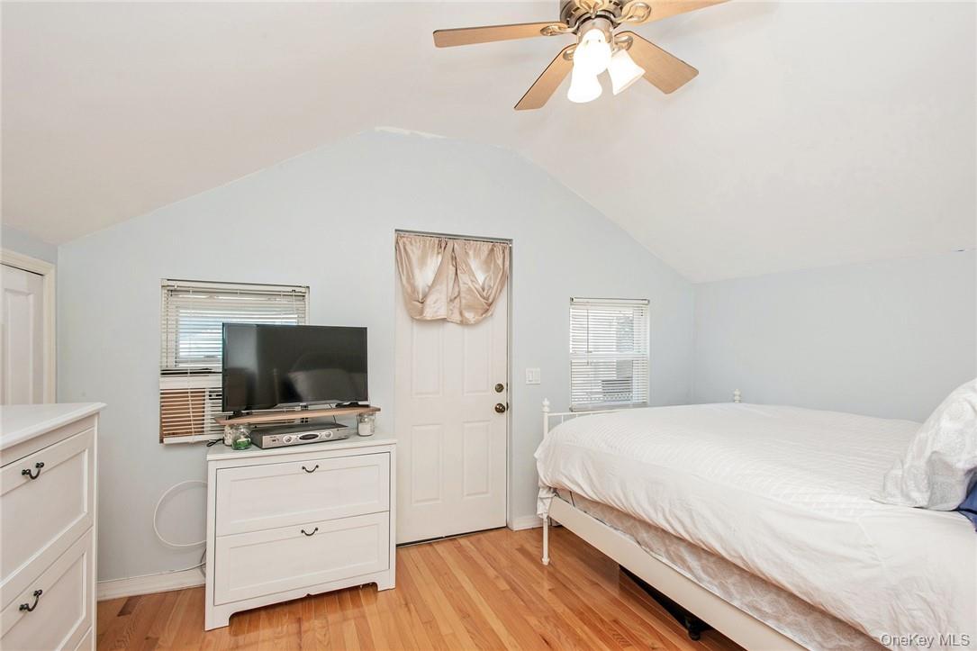 25 B Edgewater Park, Unit 25 B photo 13