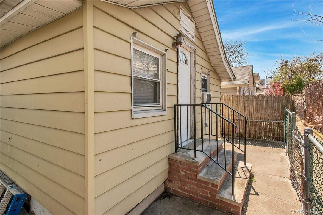 25 B Edgewater Park, Unit 25 B photo 18