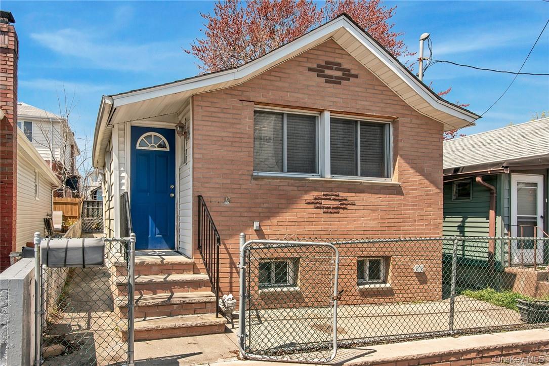 25 B Edgewater Park, Unit 25 B