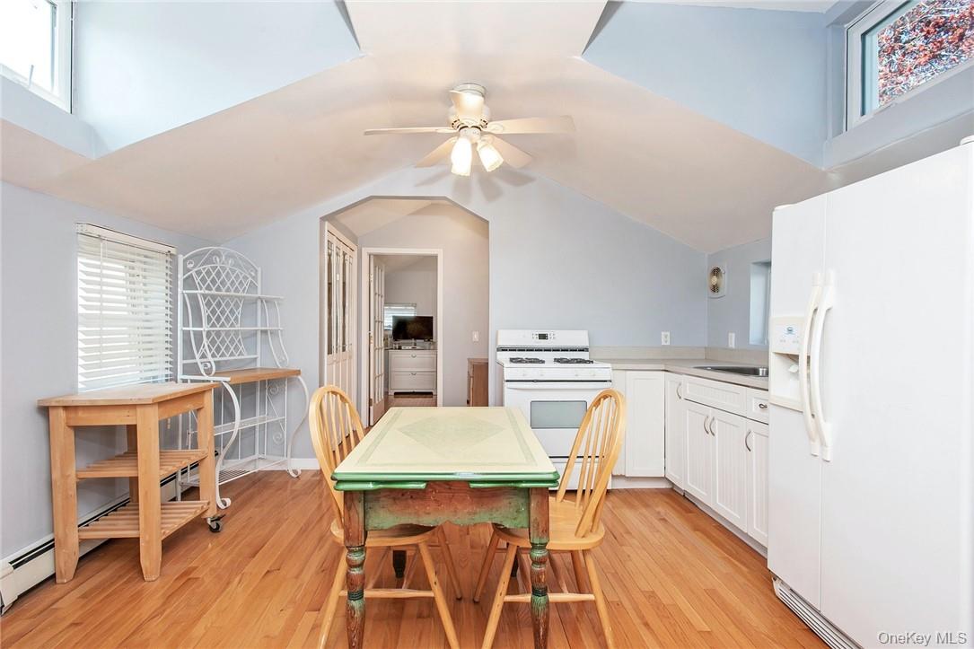 25 B Edgewater Park, Unit 25 B photo 9