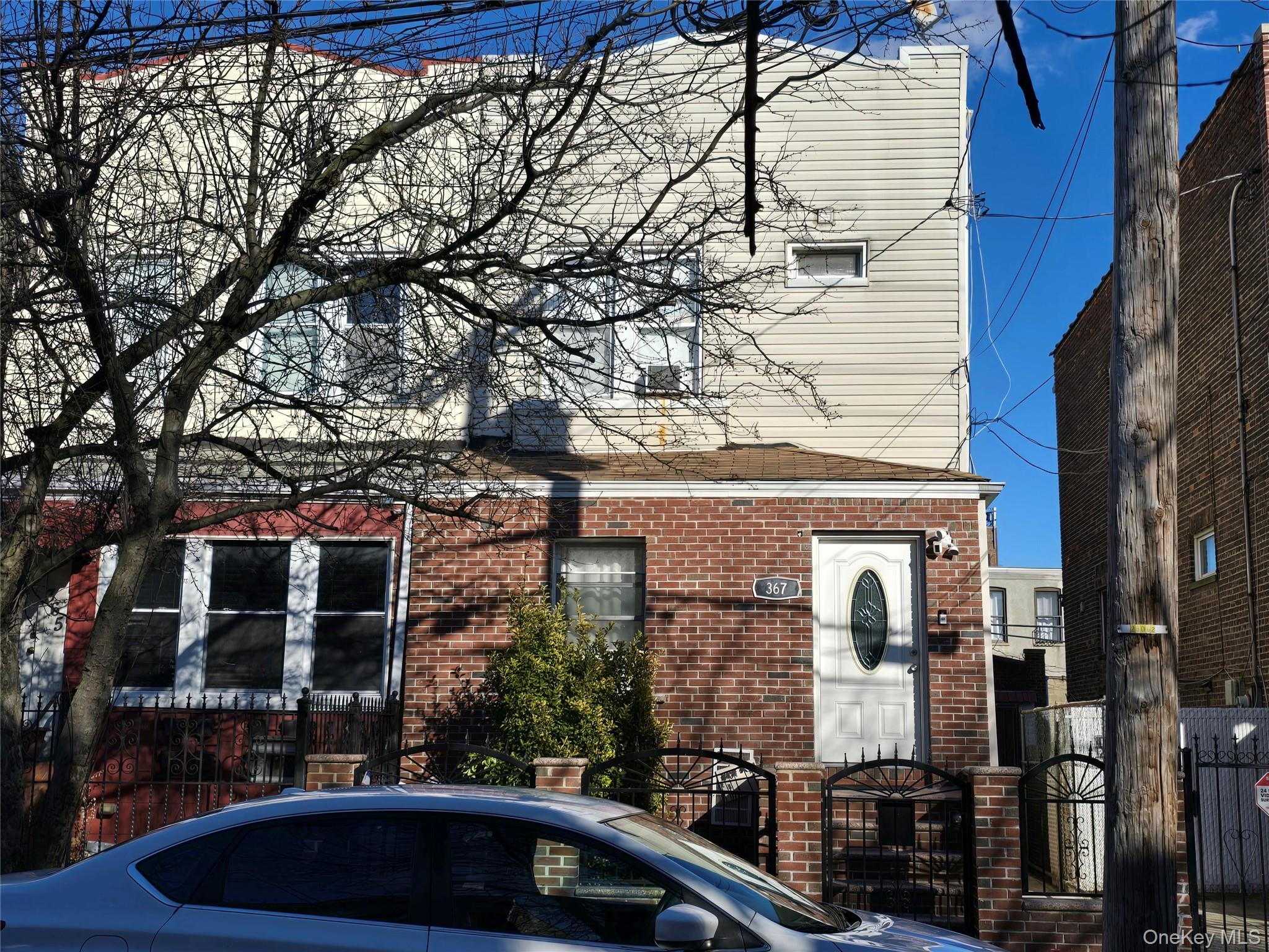 367 Lincoln Avenue – For Sale photo 2