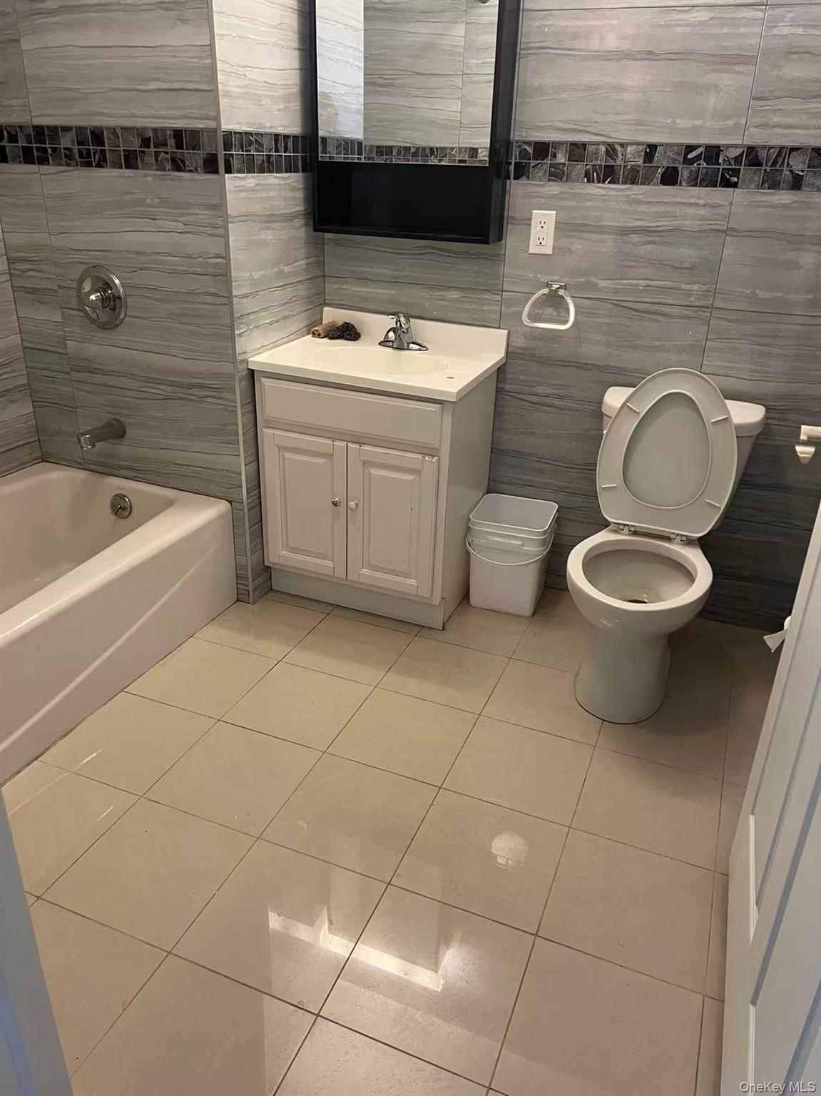 31-53 Linden Place, Unit 2E photo 8