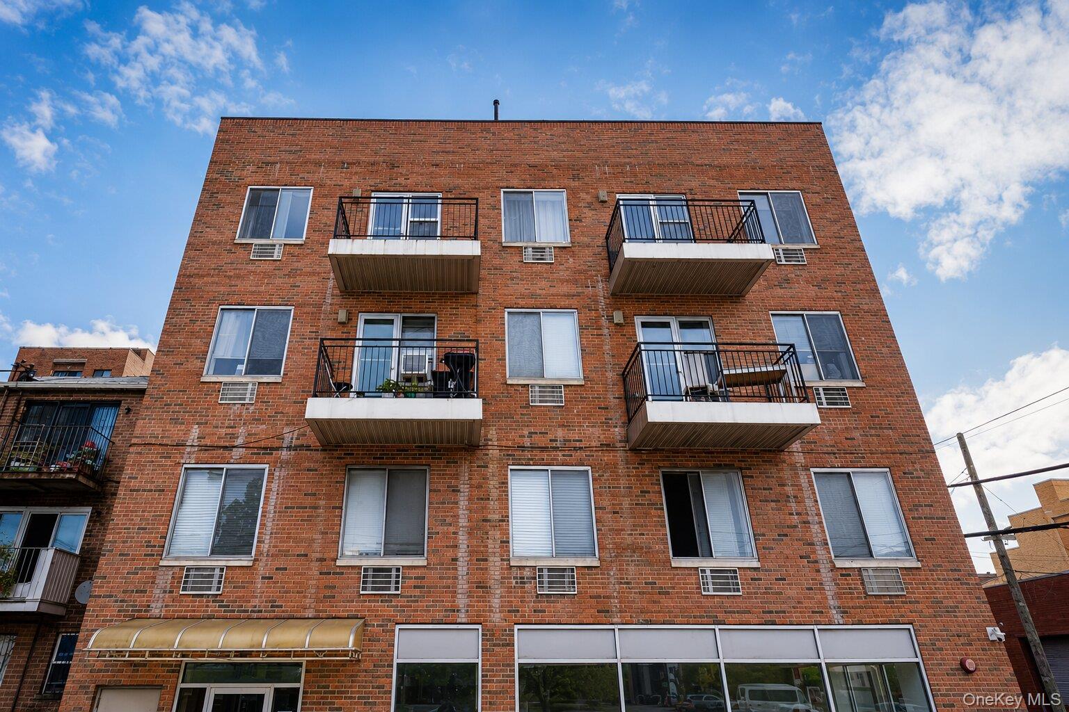 31-53 Linden Place, Unit 2E