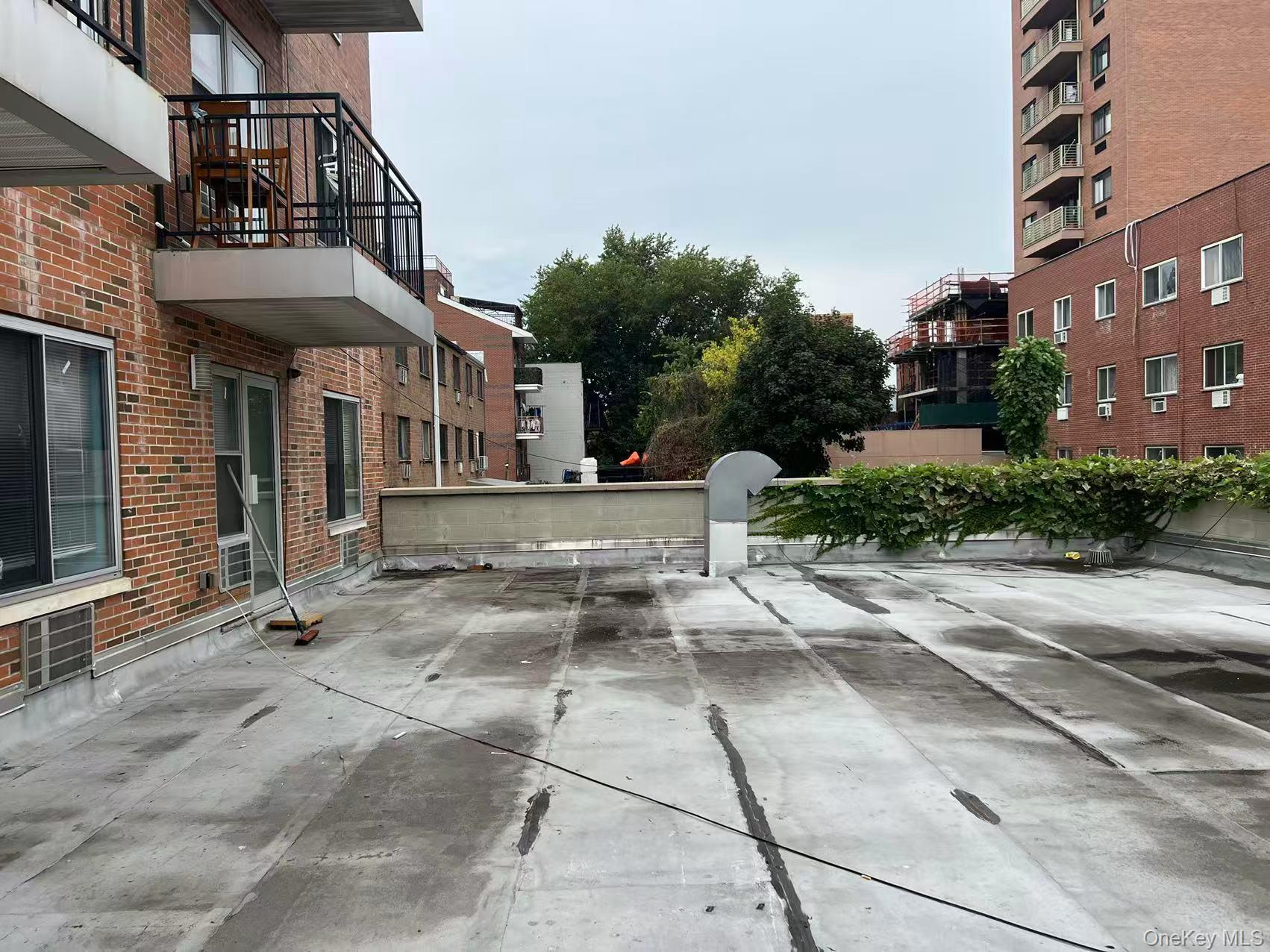 31-53 Linden Place, Unit 2E photo 6