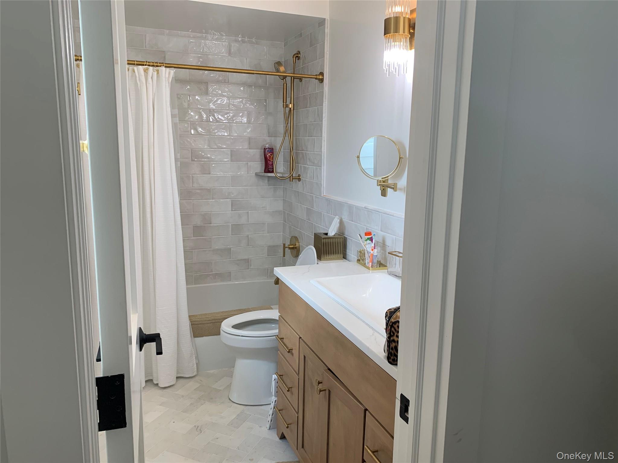7 Atlantic Avenue – For Rent photo 9