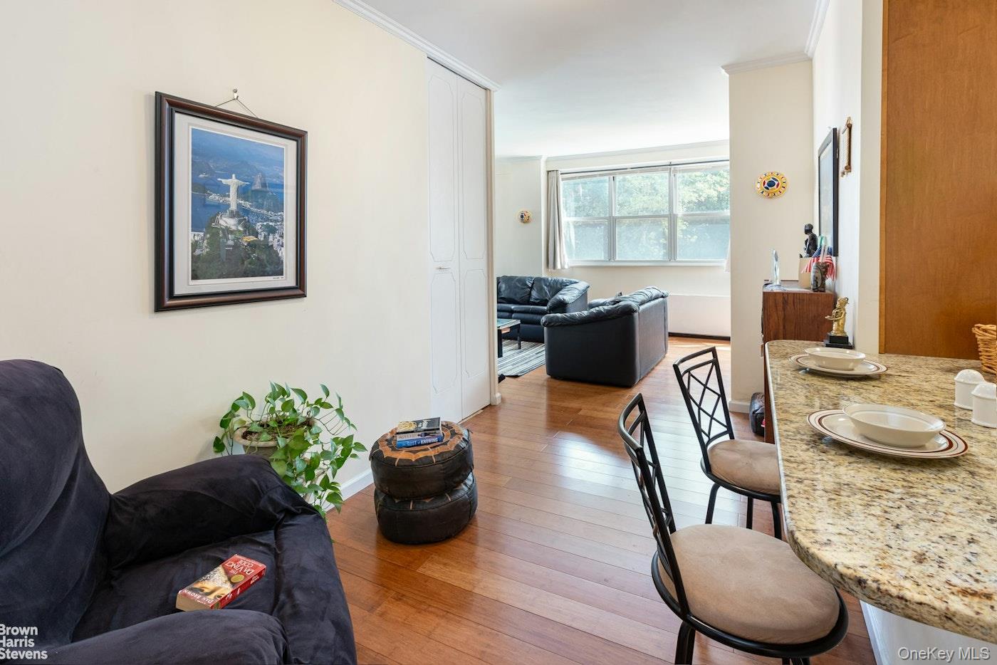 555 Kappock Street, Unit 2E photo 2