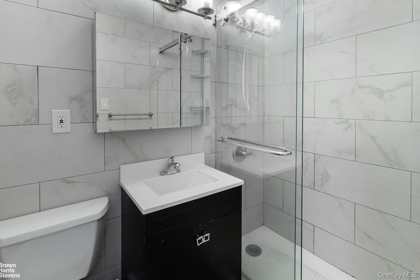 555 Kappock Street, Unit 2E photo 12