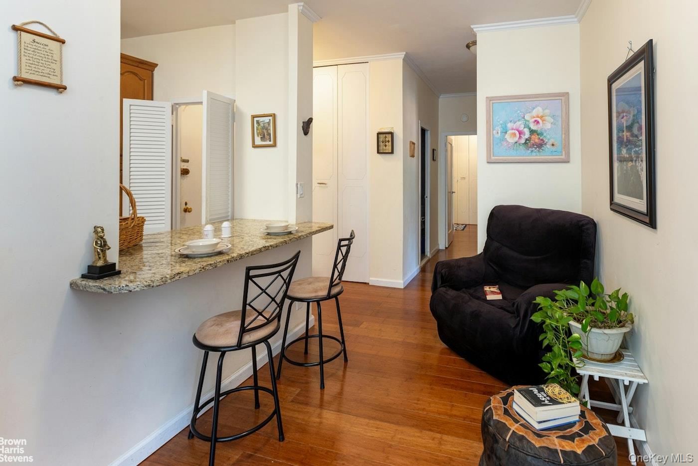 555 Kappock Street, Unit 2E photo 3