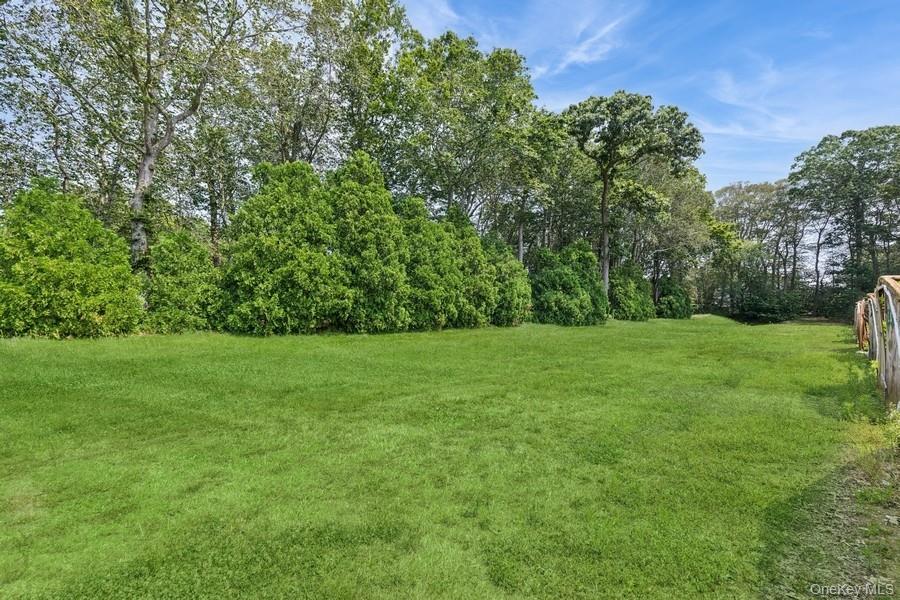 550 / 538 Herricks Lane – For Rent photo 35