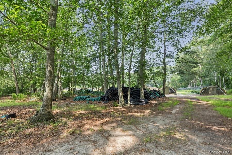 550 / 538 Herricks Lane – For Rent photo 16