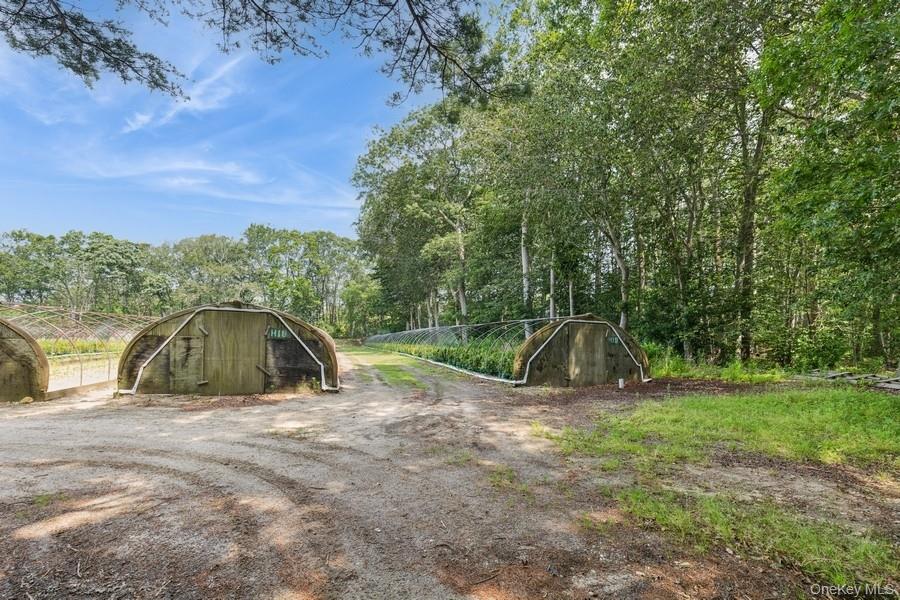 550 / 538 Herricks Lane – For Rent photo 17