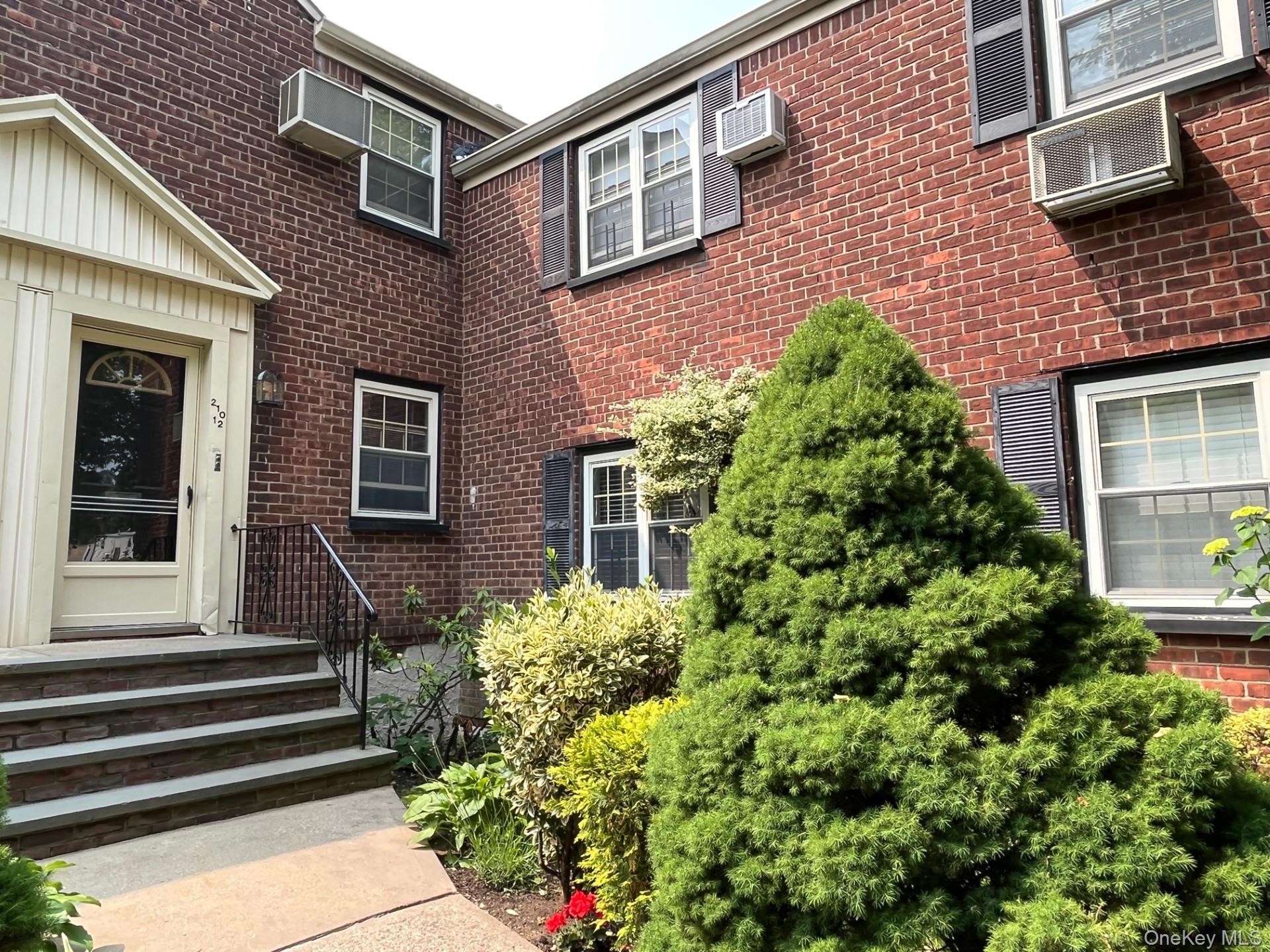 210-12 69th Avenue, Unit Lower photo 2