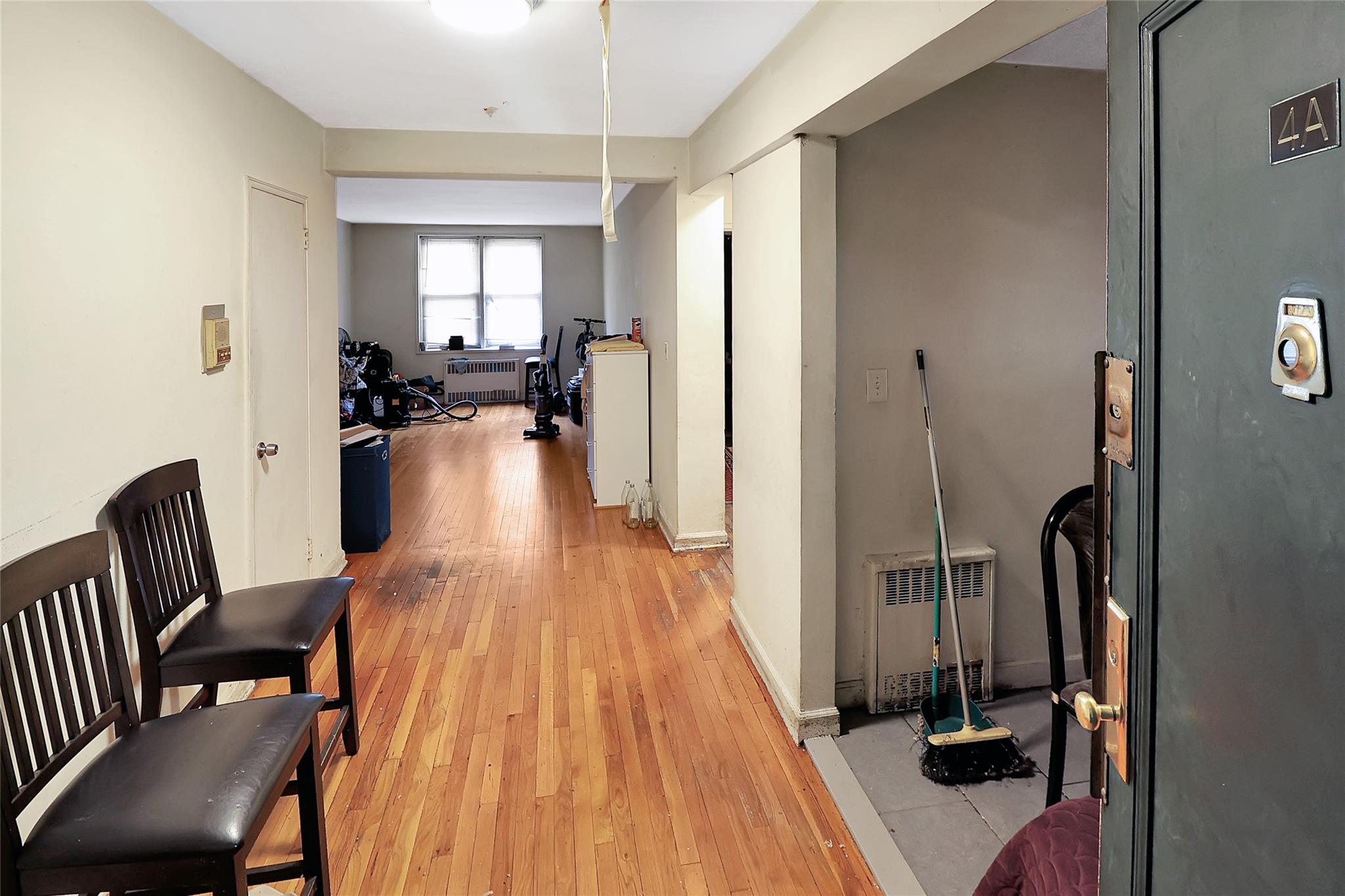 2105 Wallace Avenue, Unit 4A photo 2
