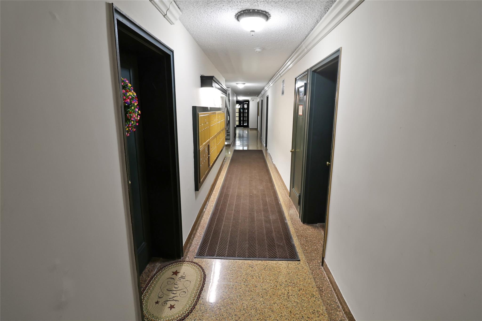 2105 Wallace Avenue, Unit 4A photo 5