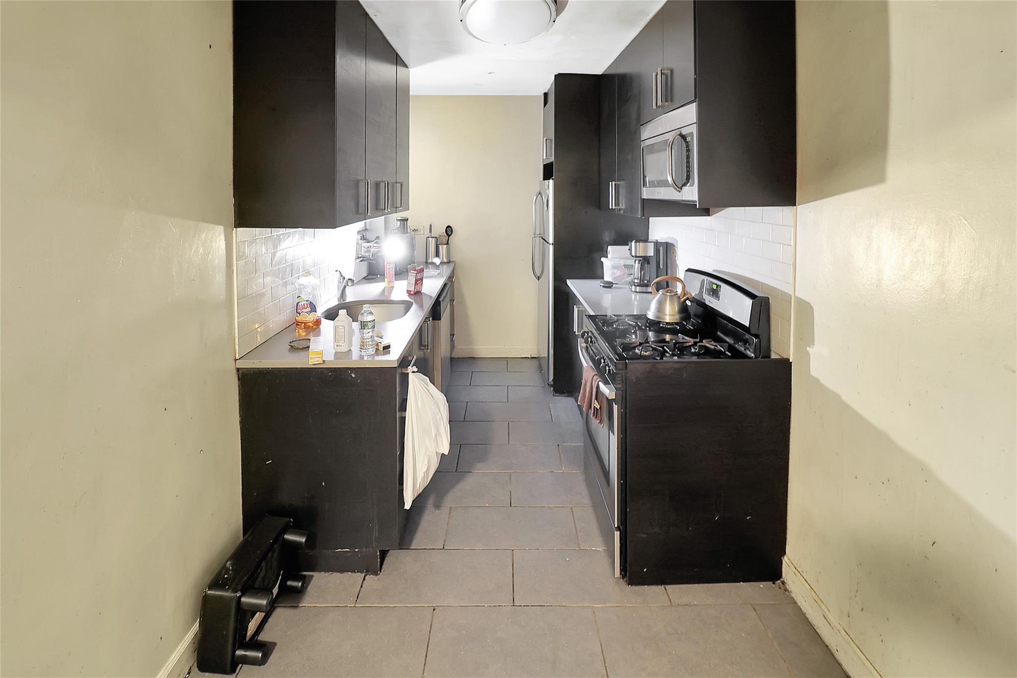 2105 Wallace Avenue, Unit 4A photo 6