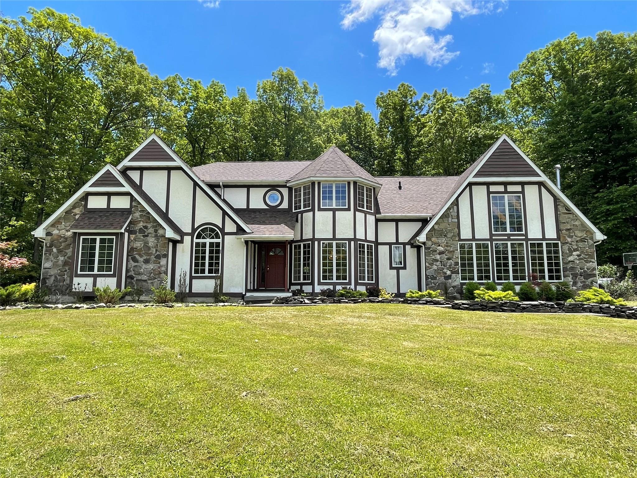 71 Saddleback Ridge Road – For Sale