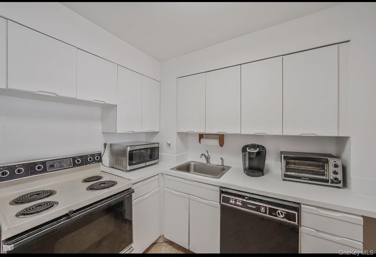360 Shore Road, Unit 4B photo 18