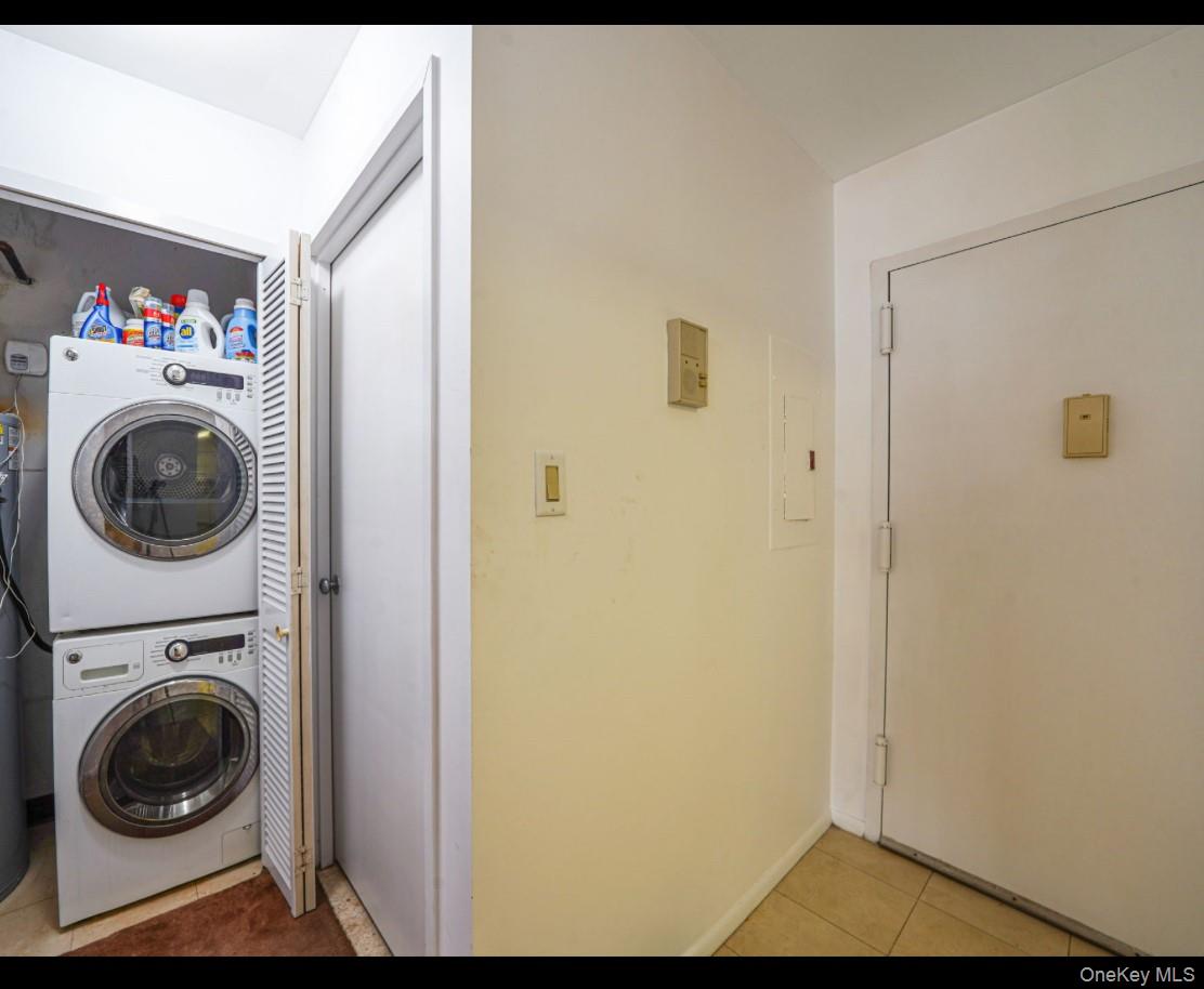 360 Shore Road, Unit 4B photo 2