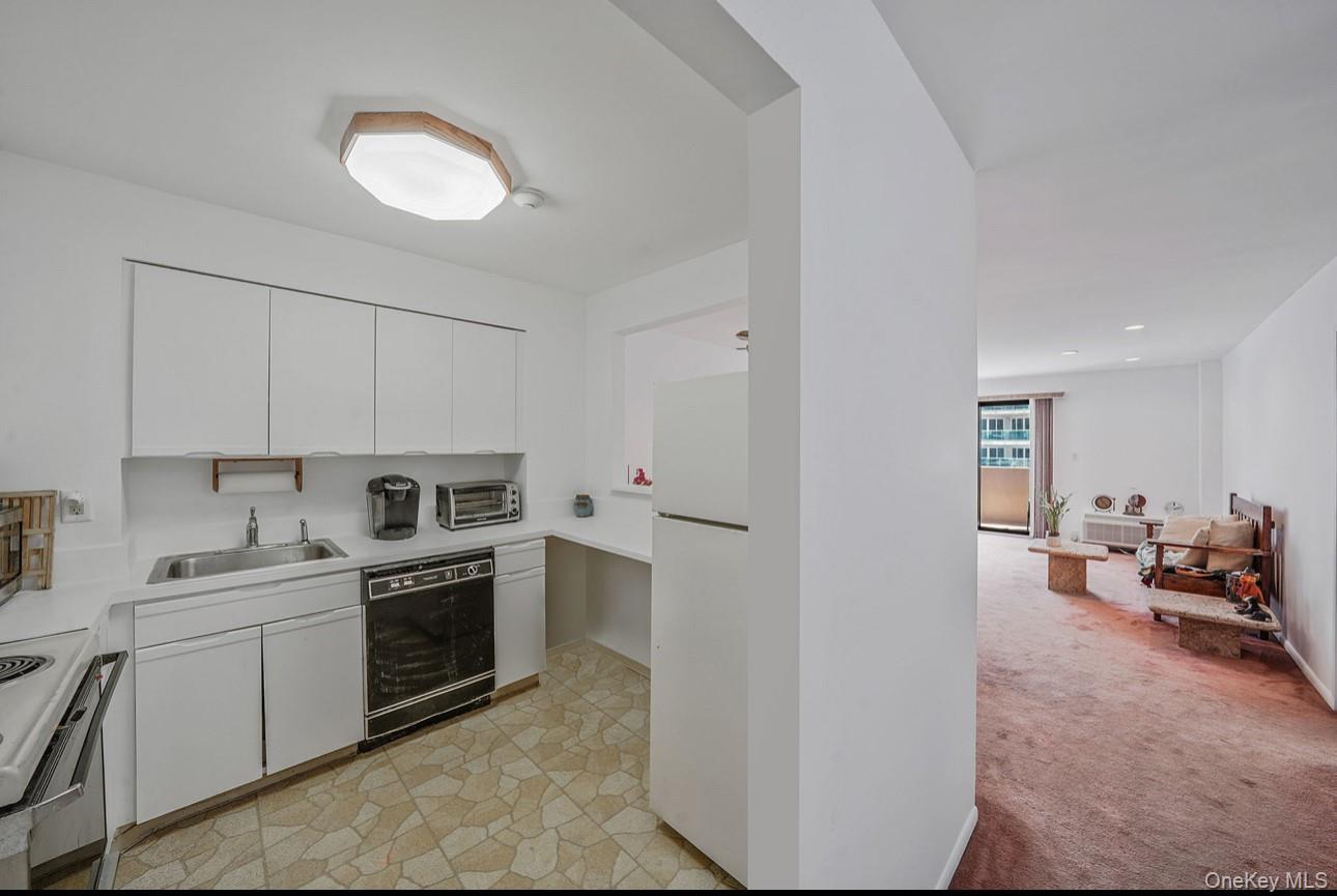 360 Shore Road, Unit 4B photo 17