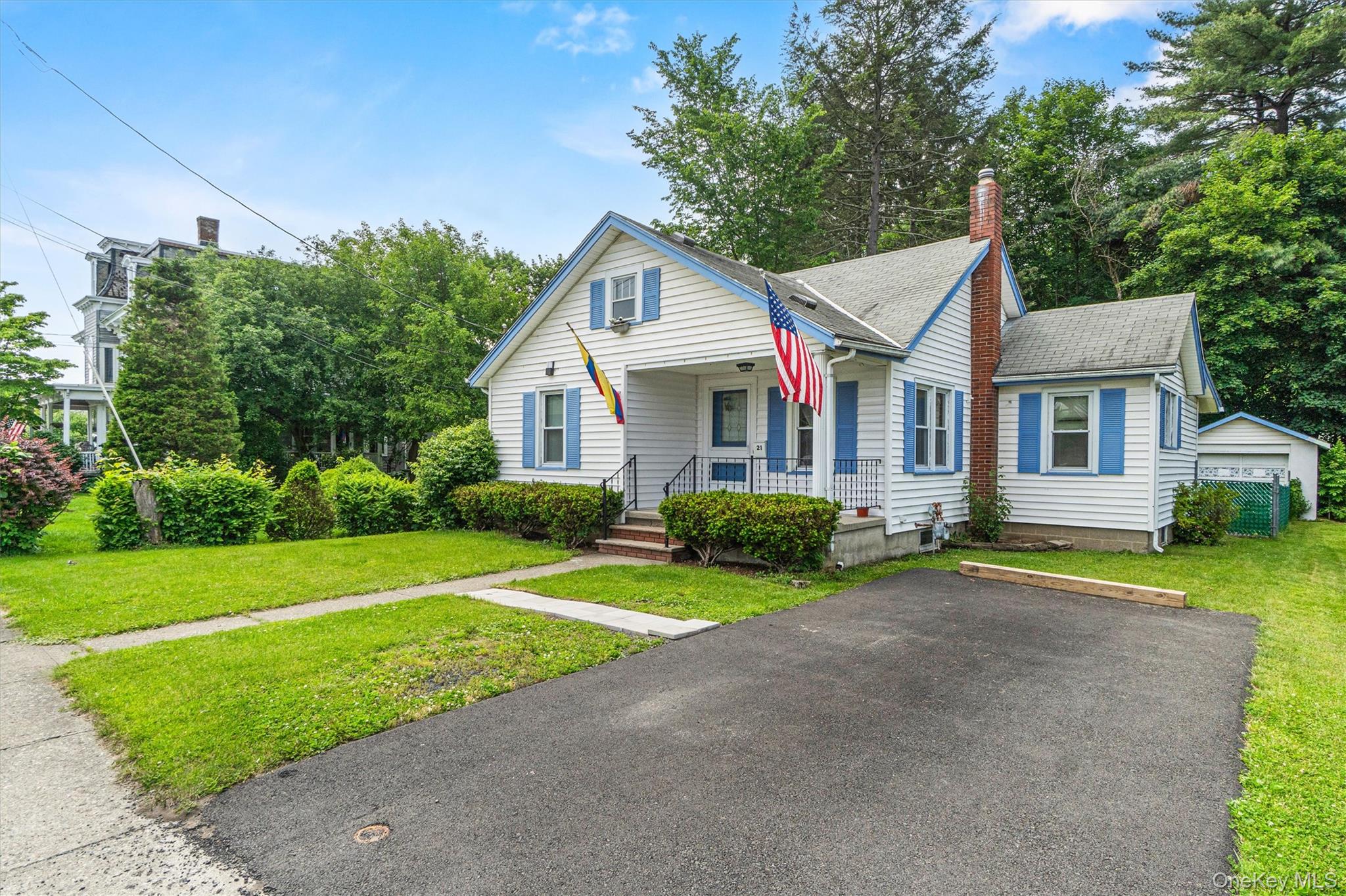 21 Delaware Street – For Sale photo 2