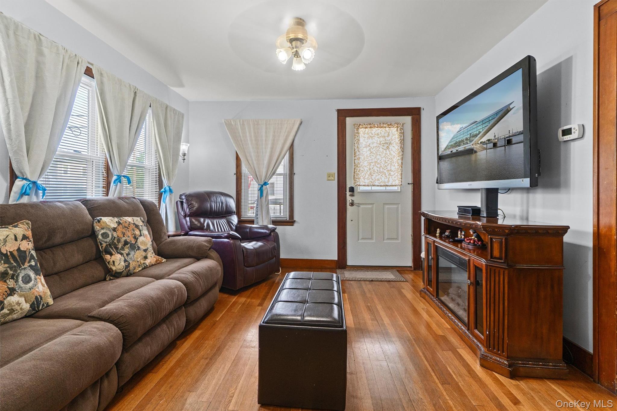 21 Delaware Street – For Sale photo 4