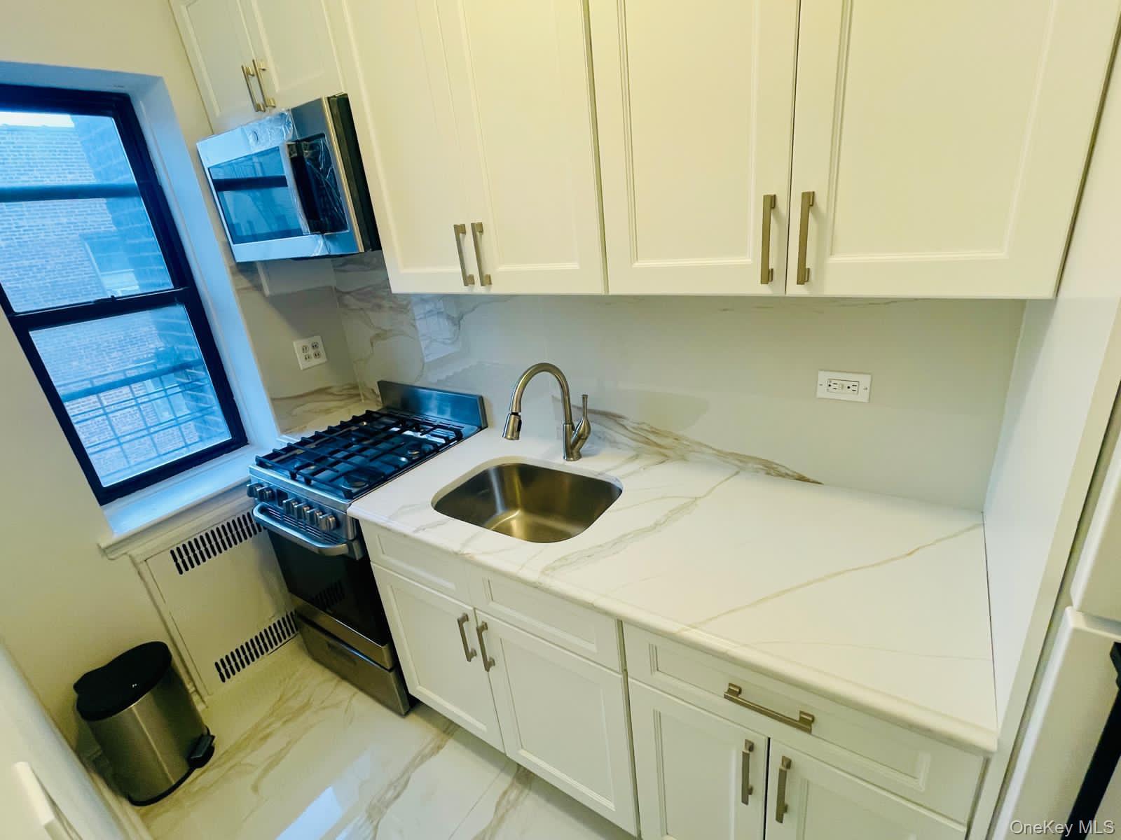 35-35 75 Street, Unit 625 photo 8