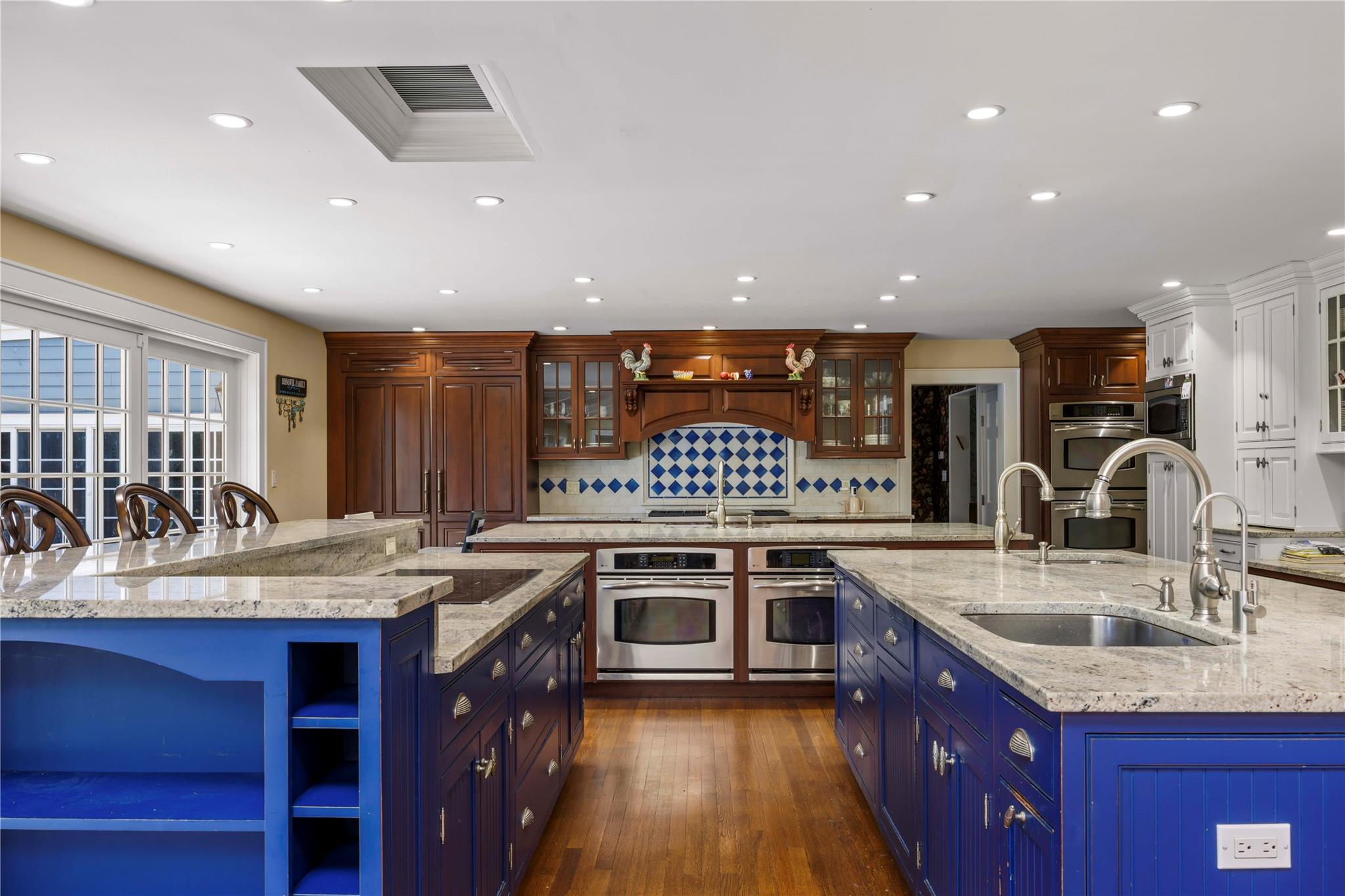 233 Narragansett Avenue – For Sale photo 10