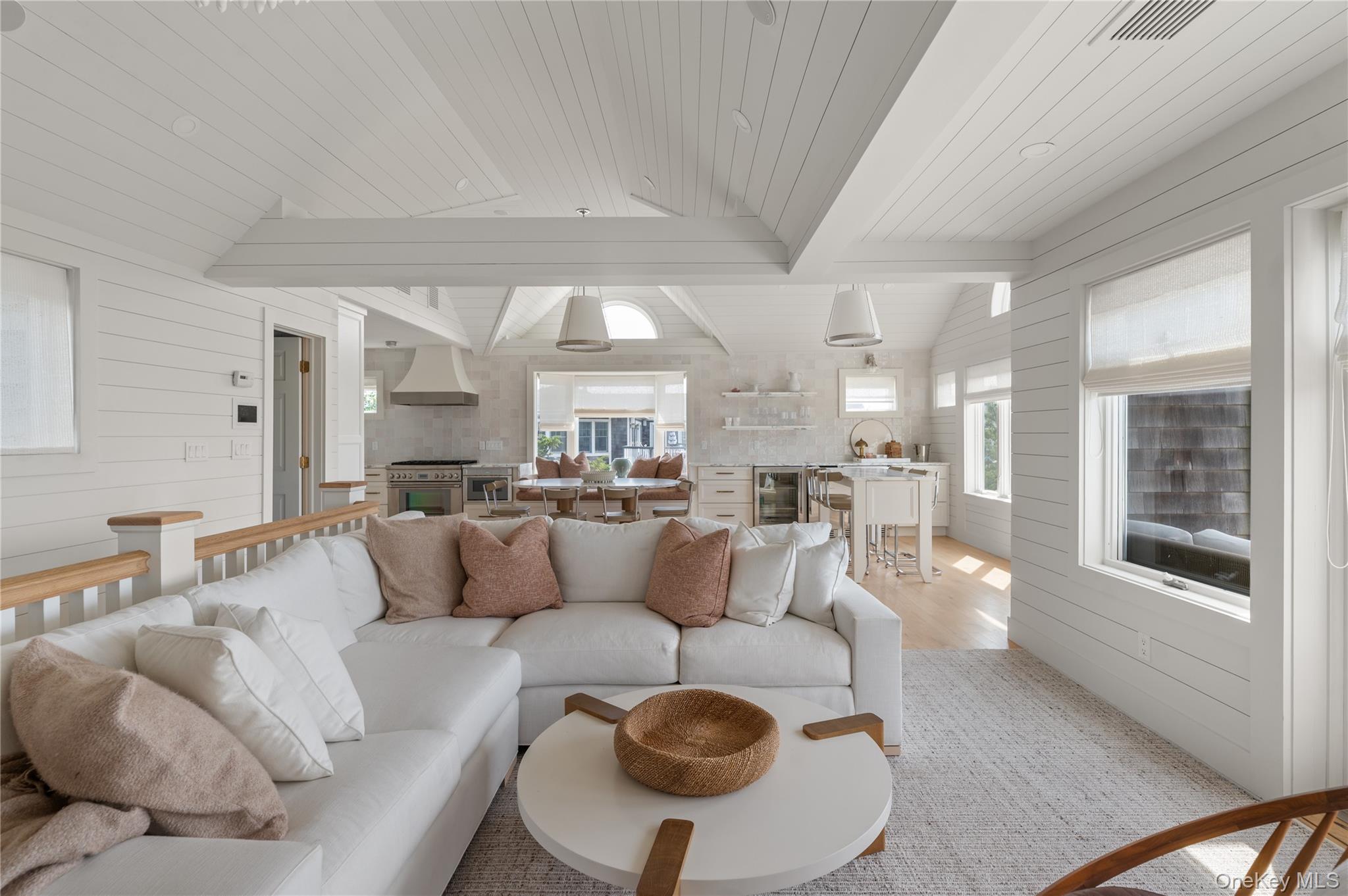 1005 Surf View – For Rent photo 8