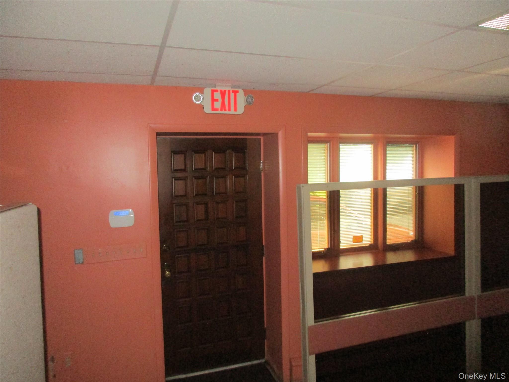 92 E Main Street – For Sale photo 27
