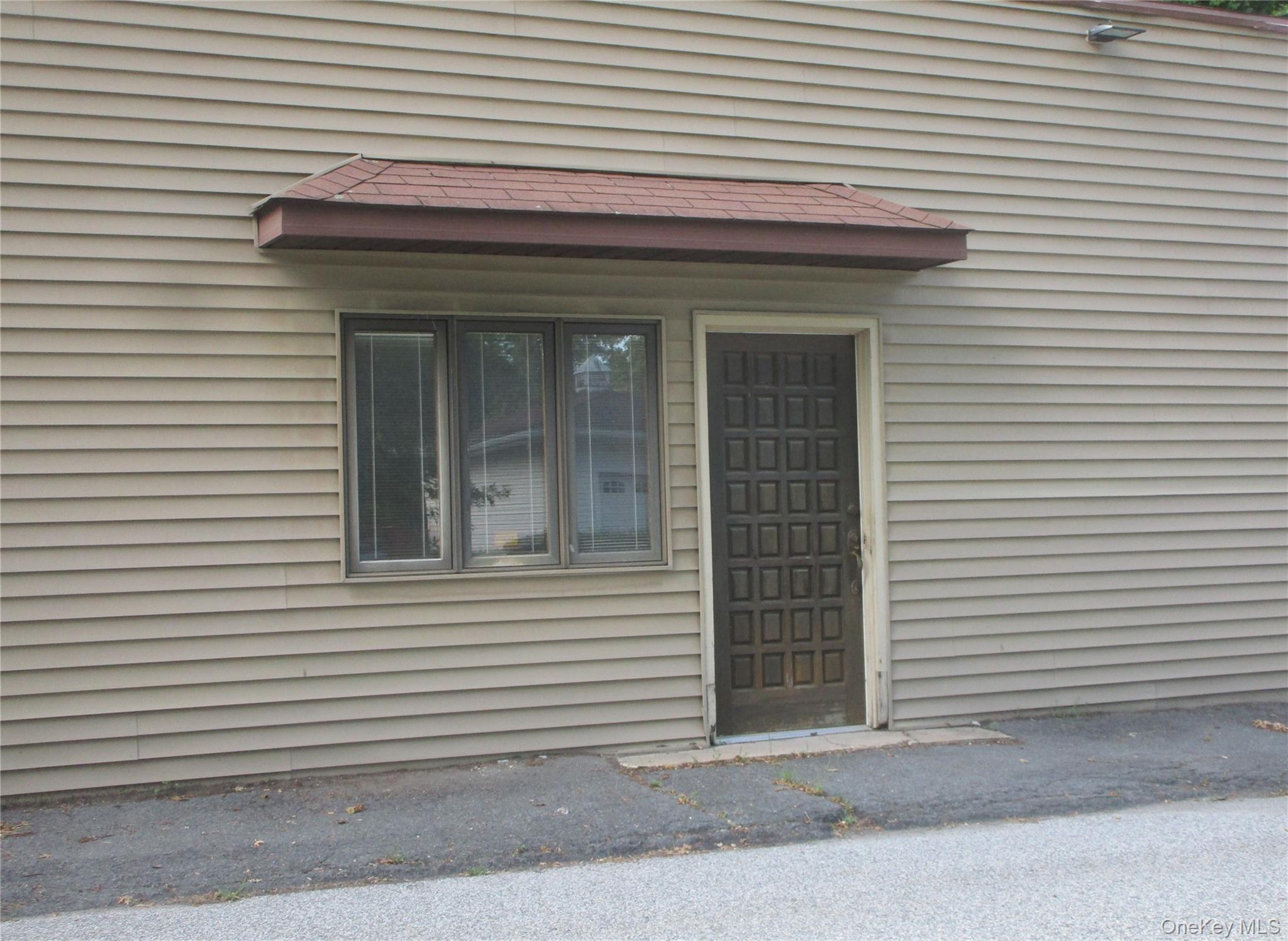 92 E Main Street – For Sale photo 28