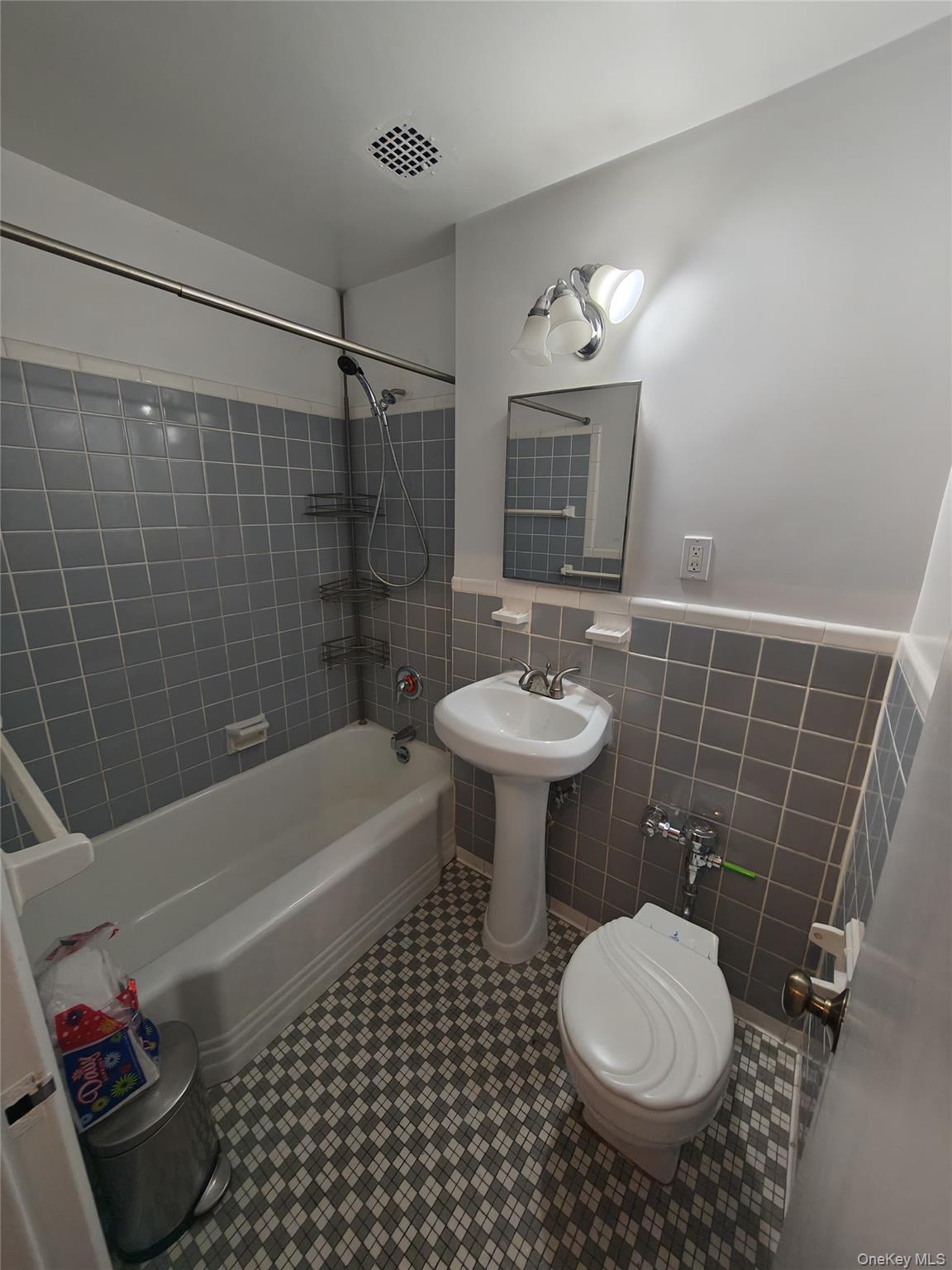 35-11 85 Street, Unit 1B photo 10