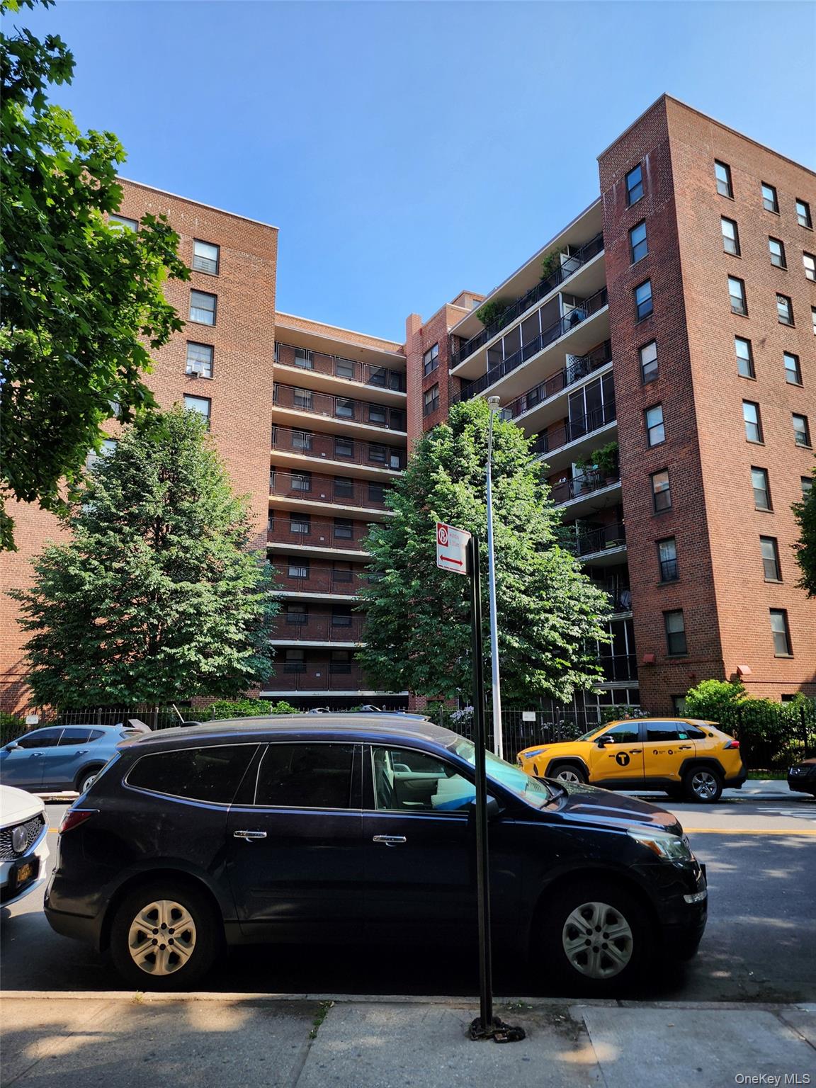 35-11 85 Street, Unit 1B photo 3