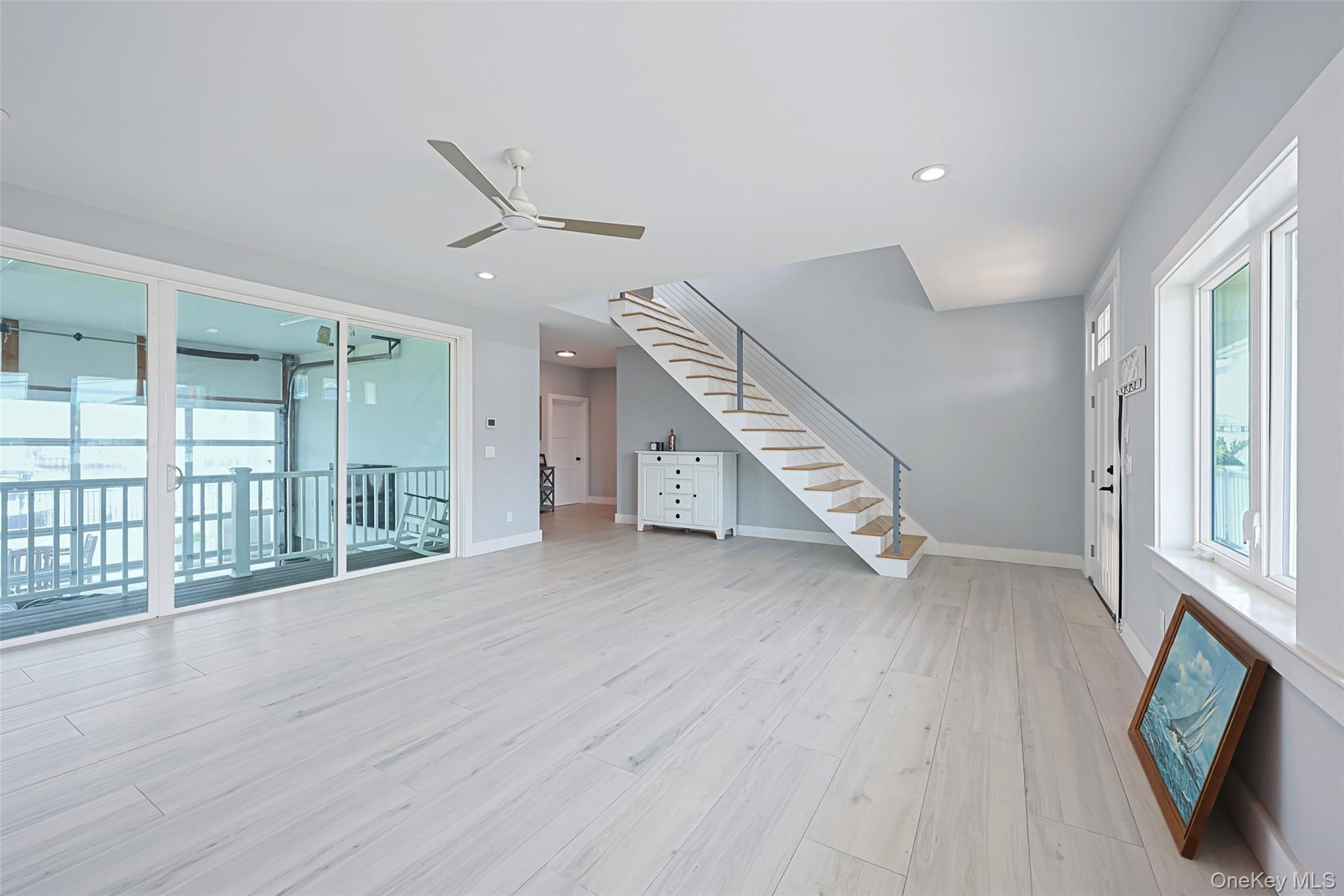 390 E Shore Road – For Sale photo 15