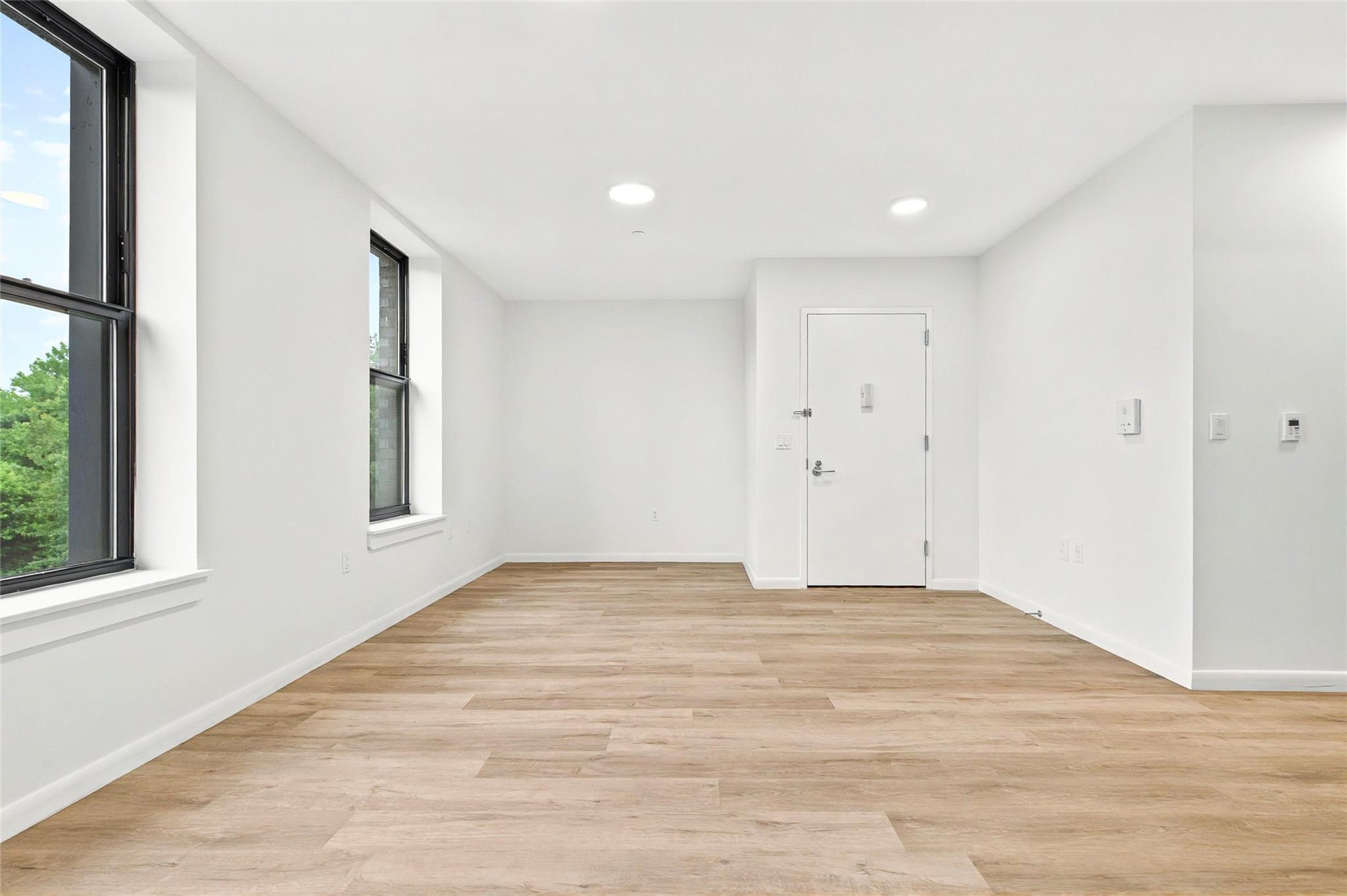 1727 Lacombe Avenue, Unit 4B photo 15