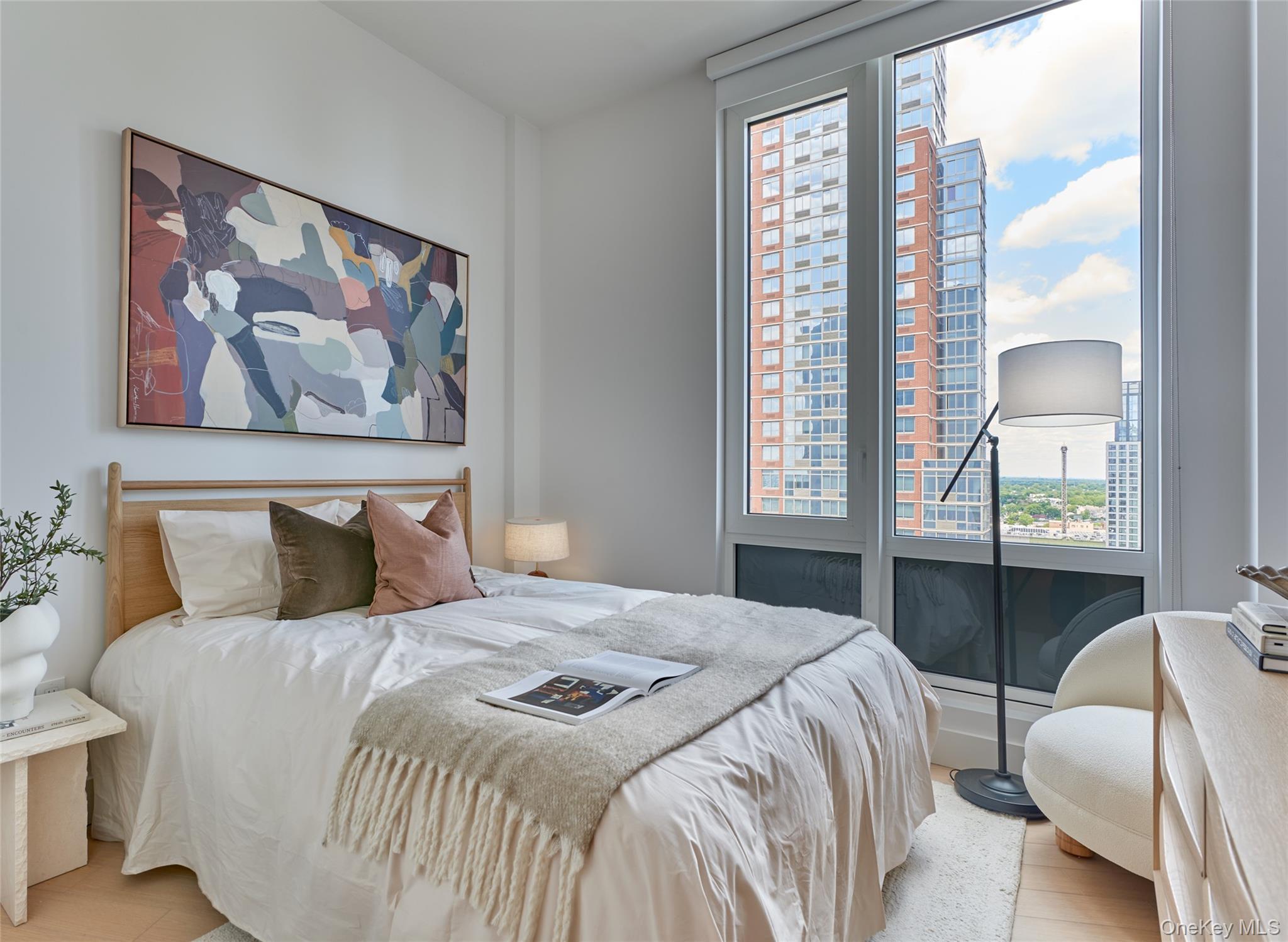 33 Westchester Place, Unit 22B photo 7