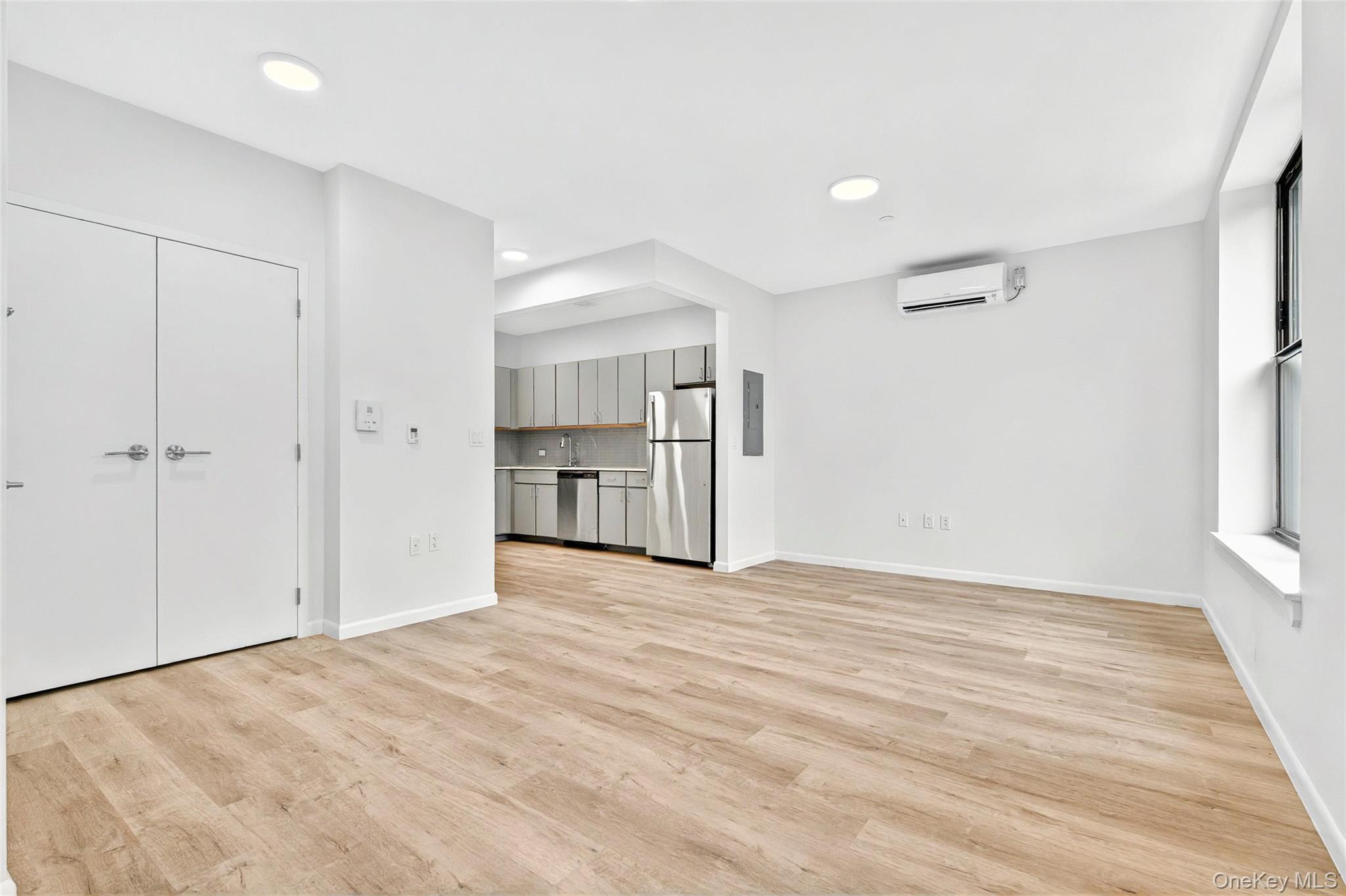 355 Bronx River Avenue, Unit 3B photo 8