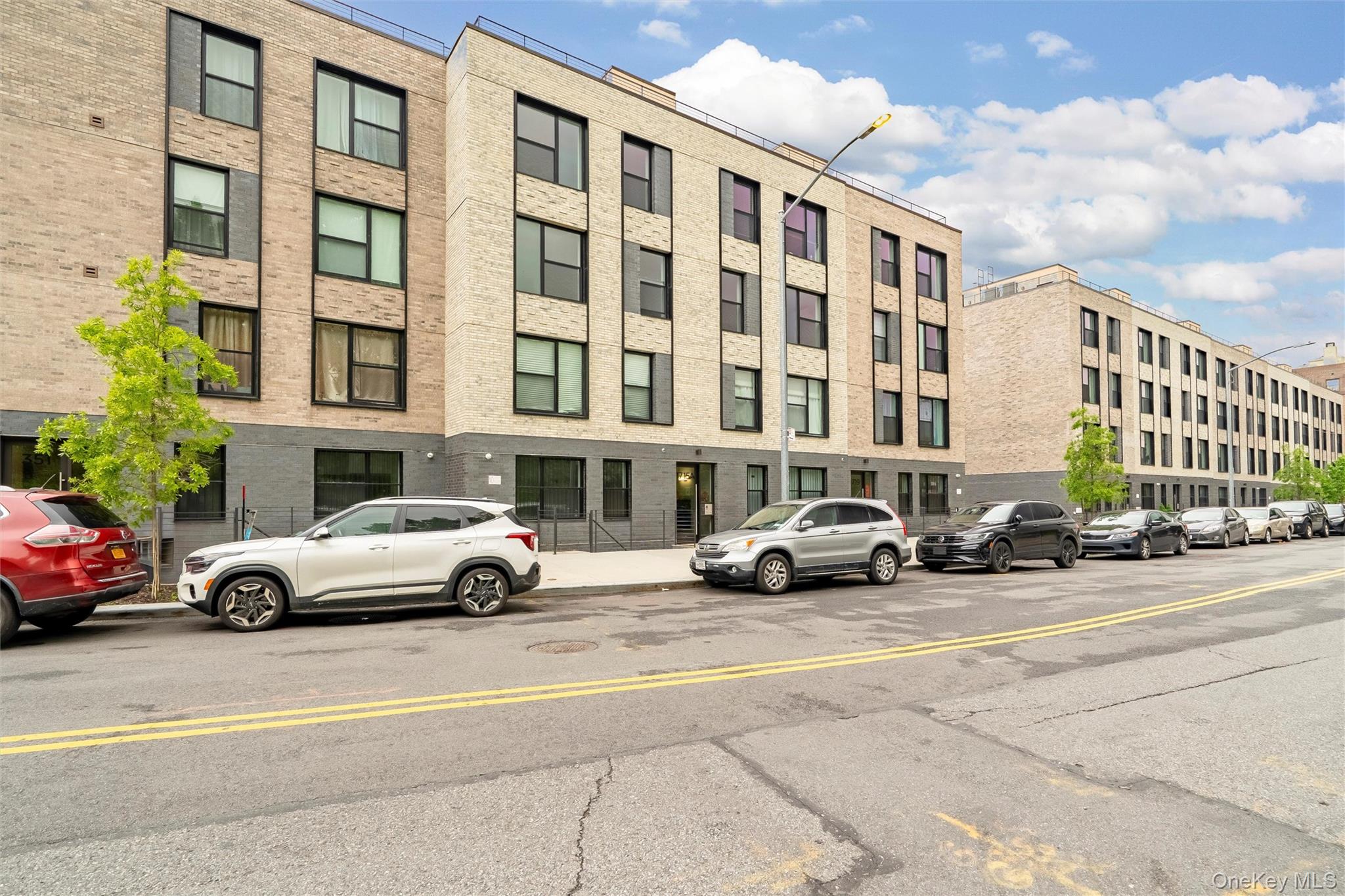 355 Bronx River Avenue, Unit 3B photo 3
