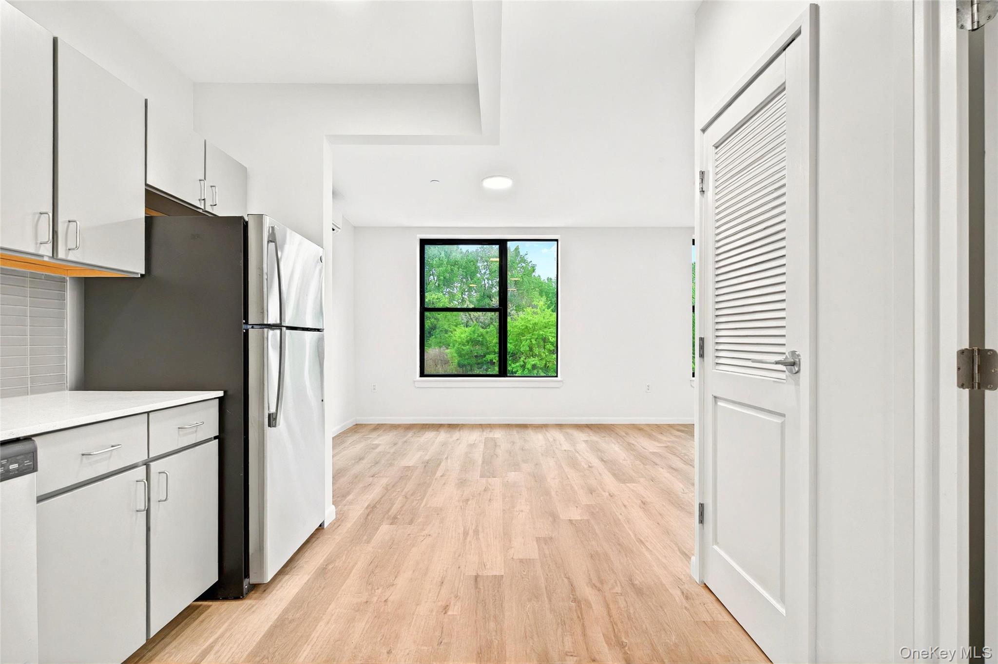 359 Bronx River Avenue, Unit 3B photo 15