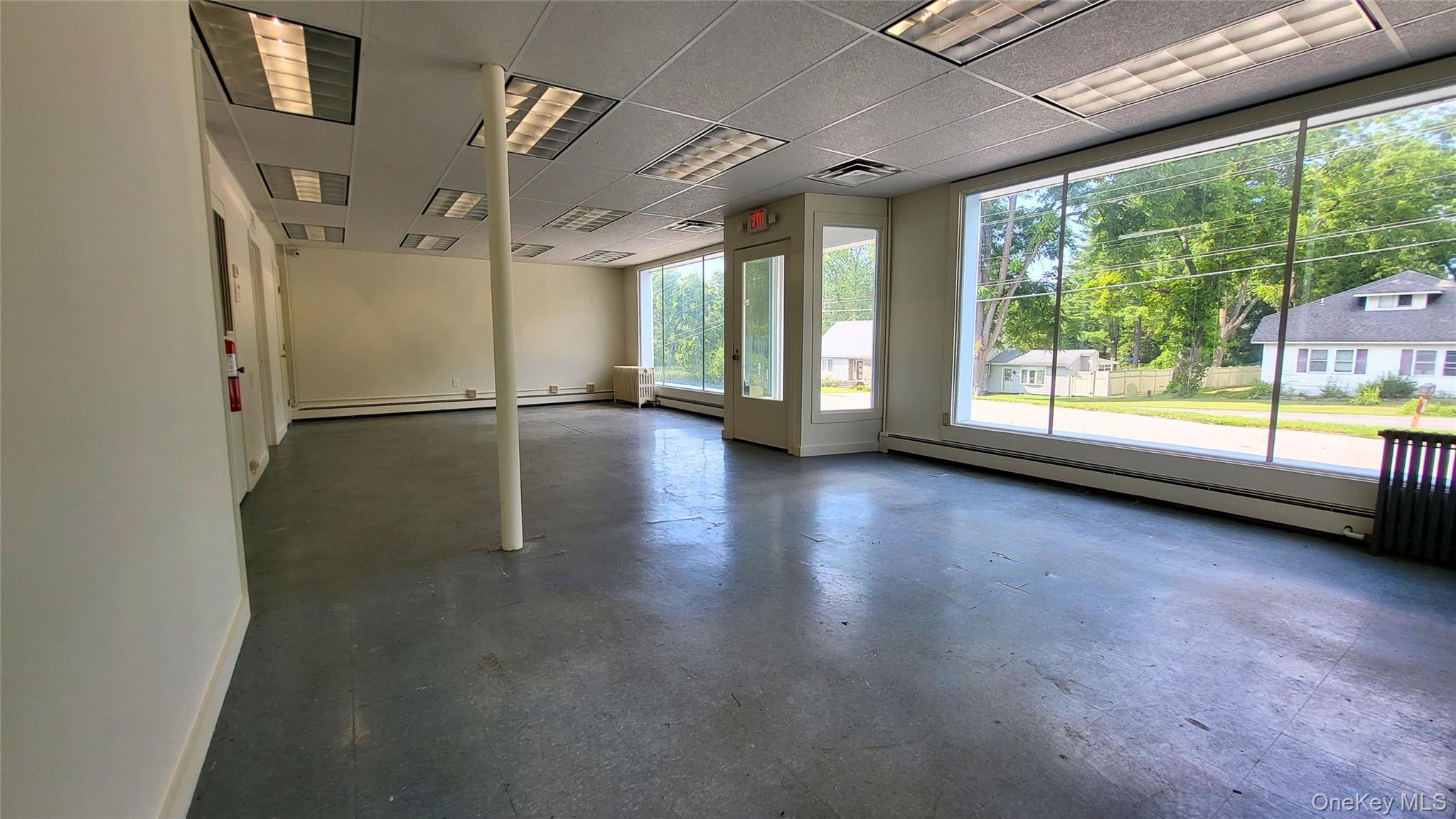 73-75 West Road – For Rent