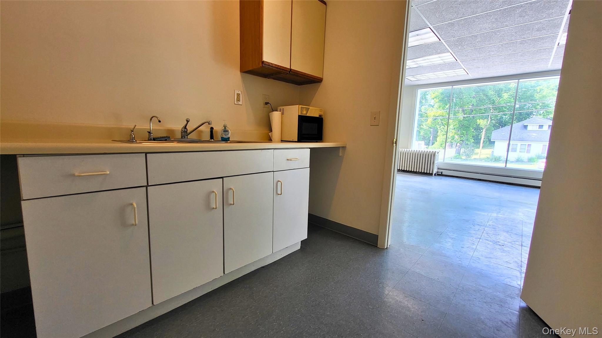 73-75 West Road – For Rent photo 13