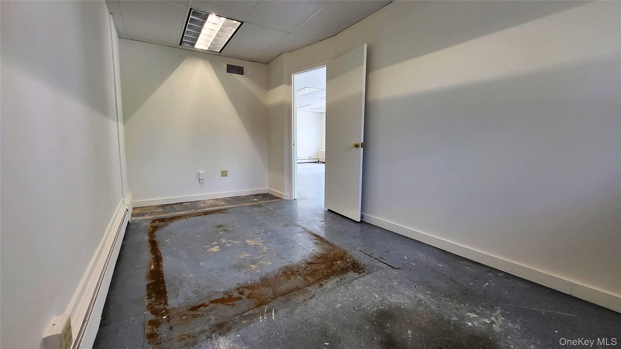 73-75 West Road – For Rent photo 12