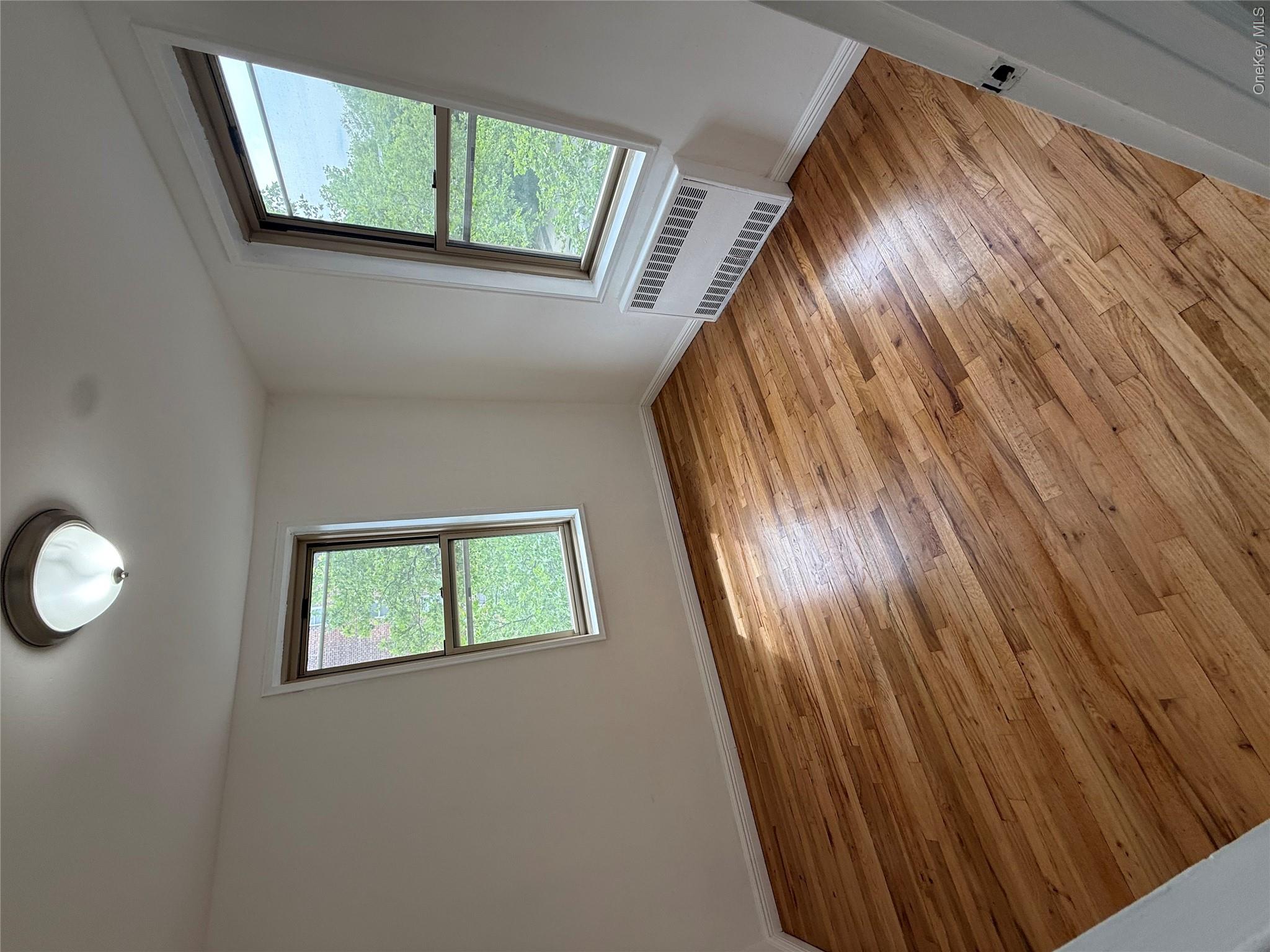 67-25 Clyde Street, Unit 5D photo 2